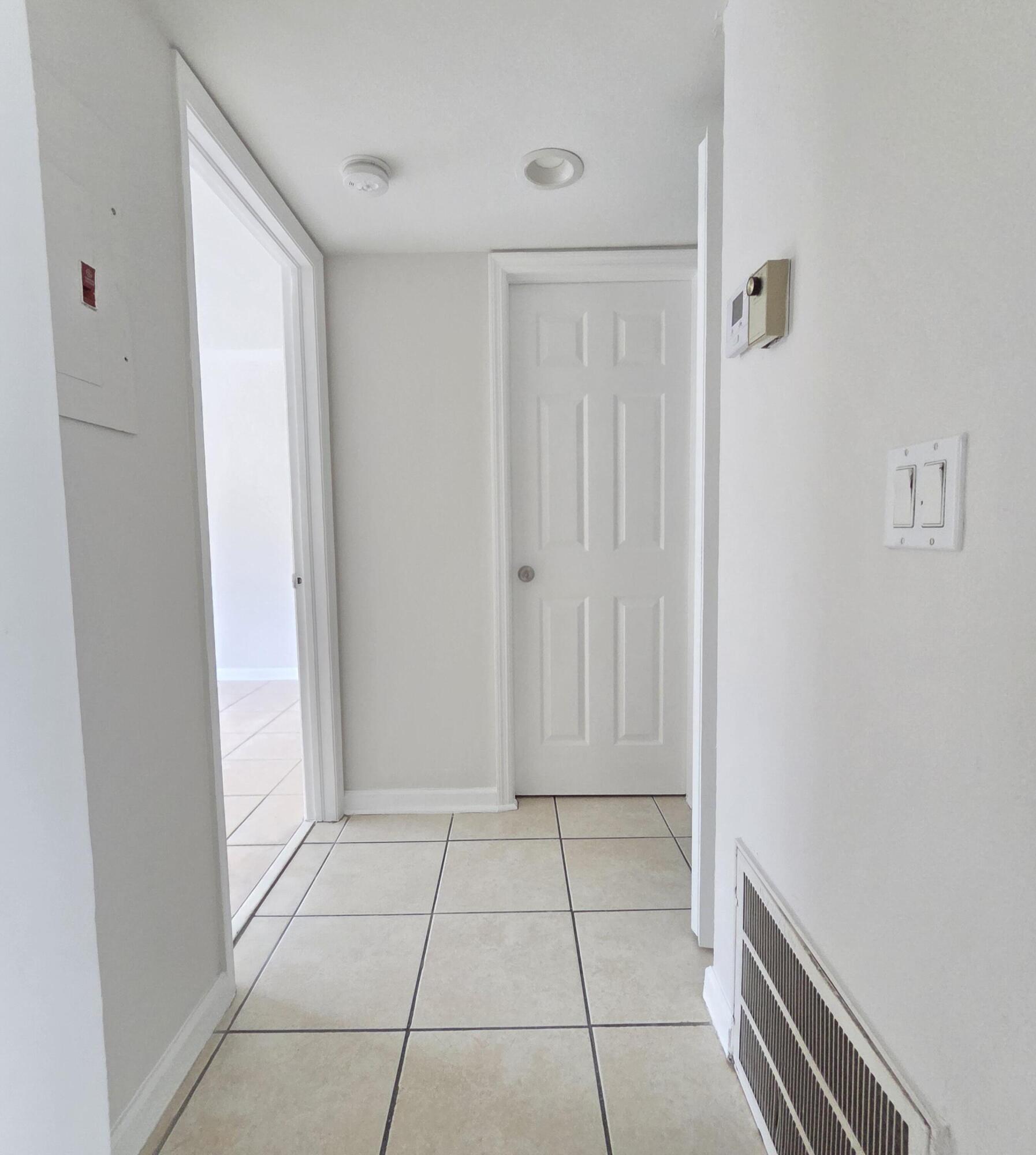PALM BEACH TRACE CONDO - Residential Lease