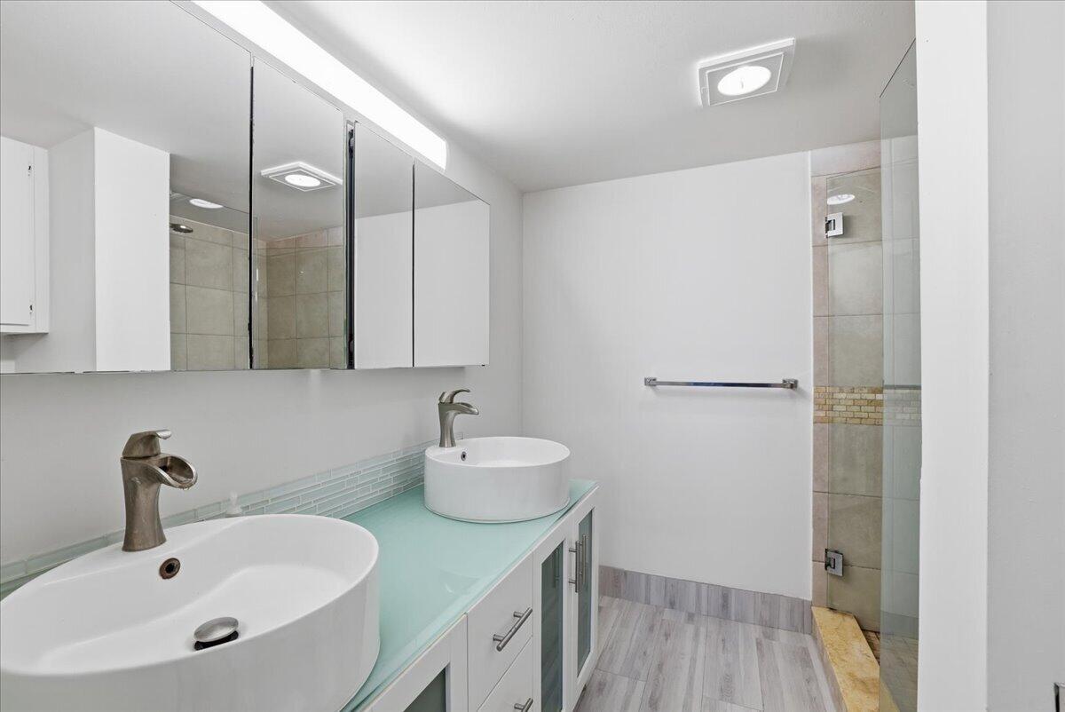 BOCA BAYOU CONDO - Residential