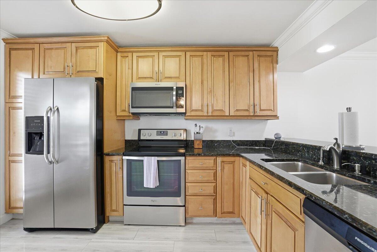 BOCA BAYOU CONDO - Residential