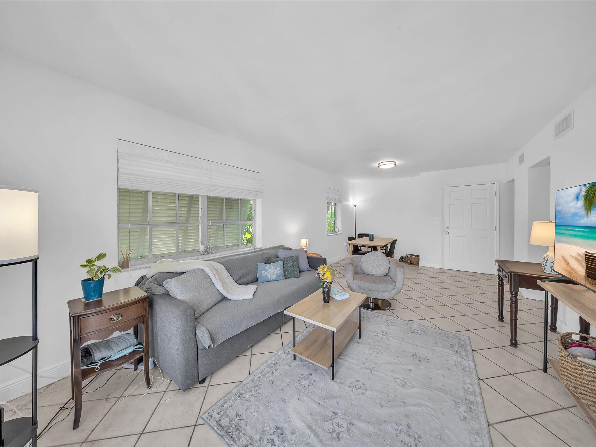 ROYAL CARIBBEAN CLUB CONDO - Residential