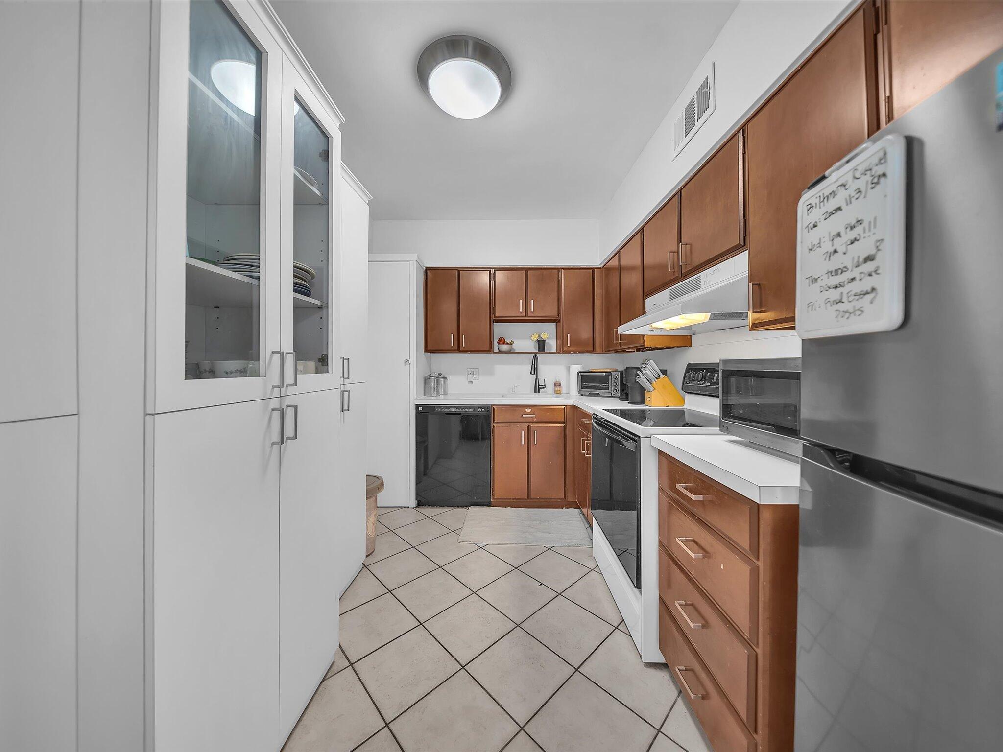 ROYAL CARIBBEAN CLUB CONDO - Residential