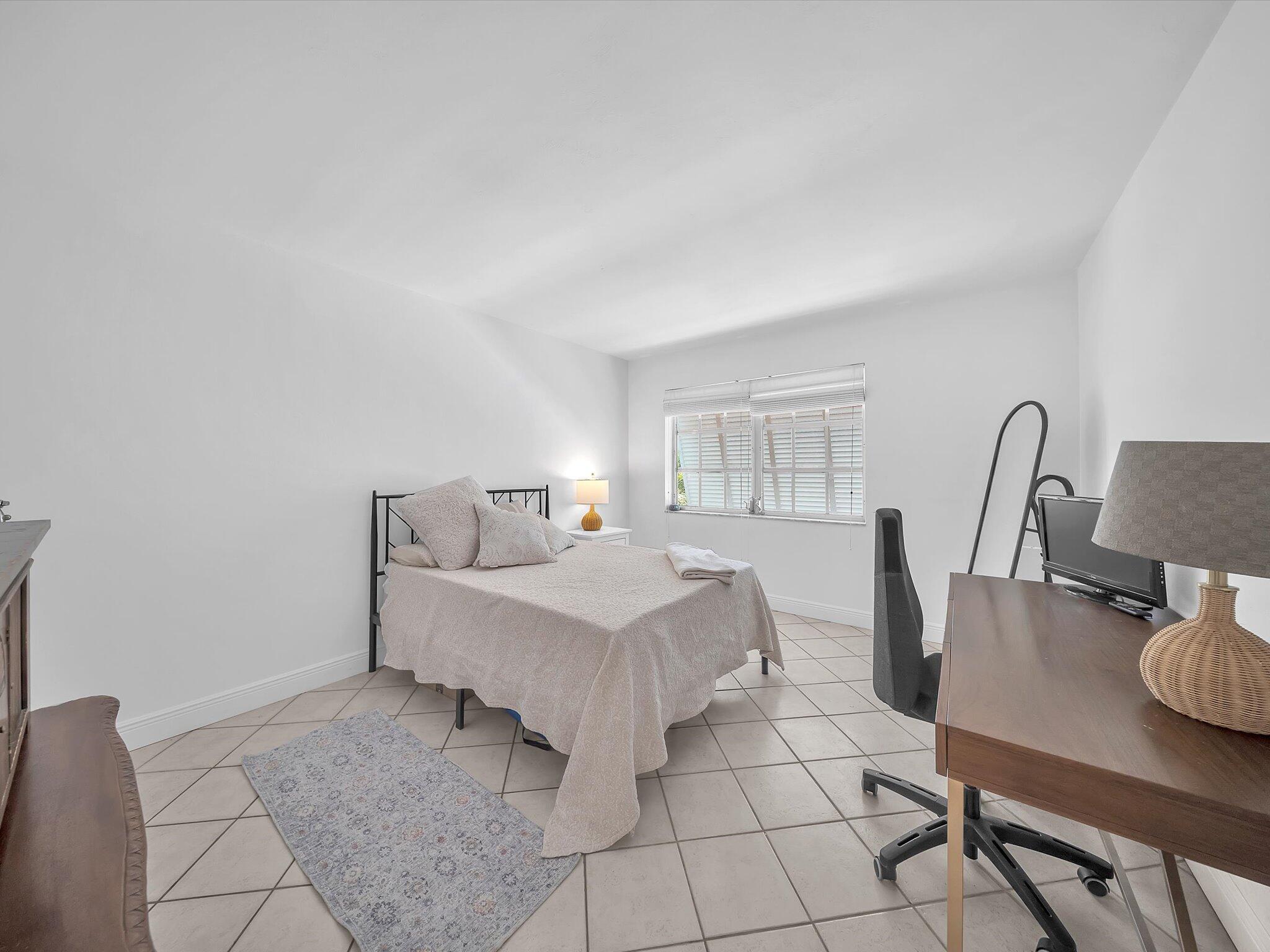 ROYAL CARIBBEAN CLUB CONDO - Residential