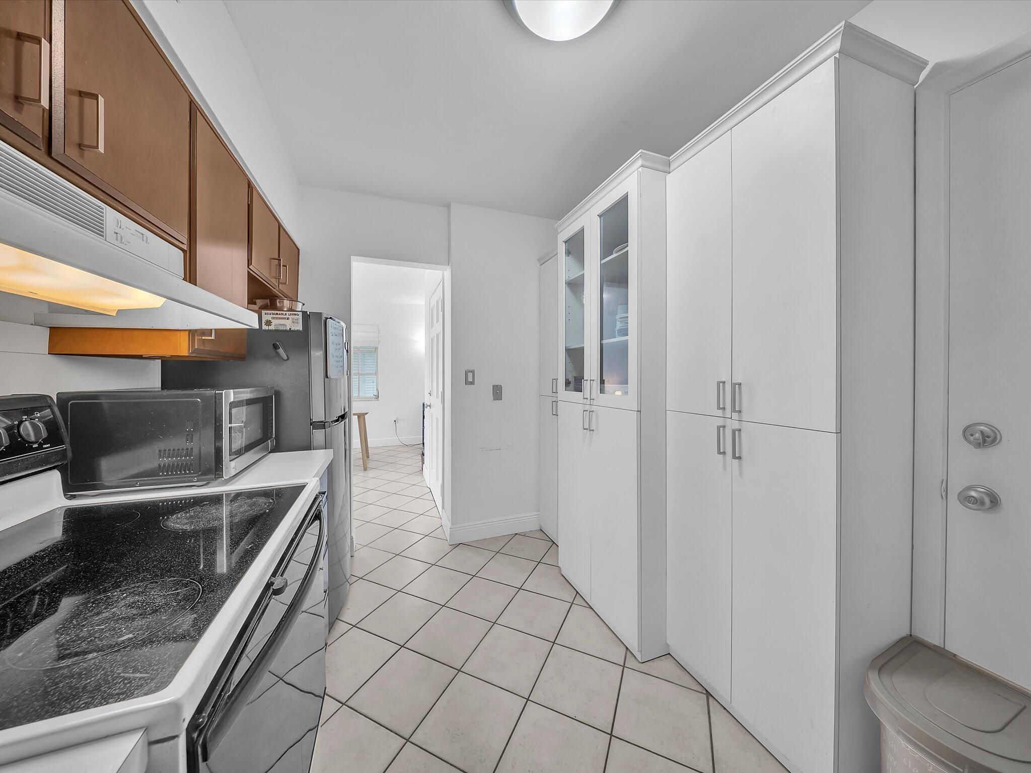 ROYAL CARIBBEAN CLUB CONDO - Residential