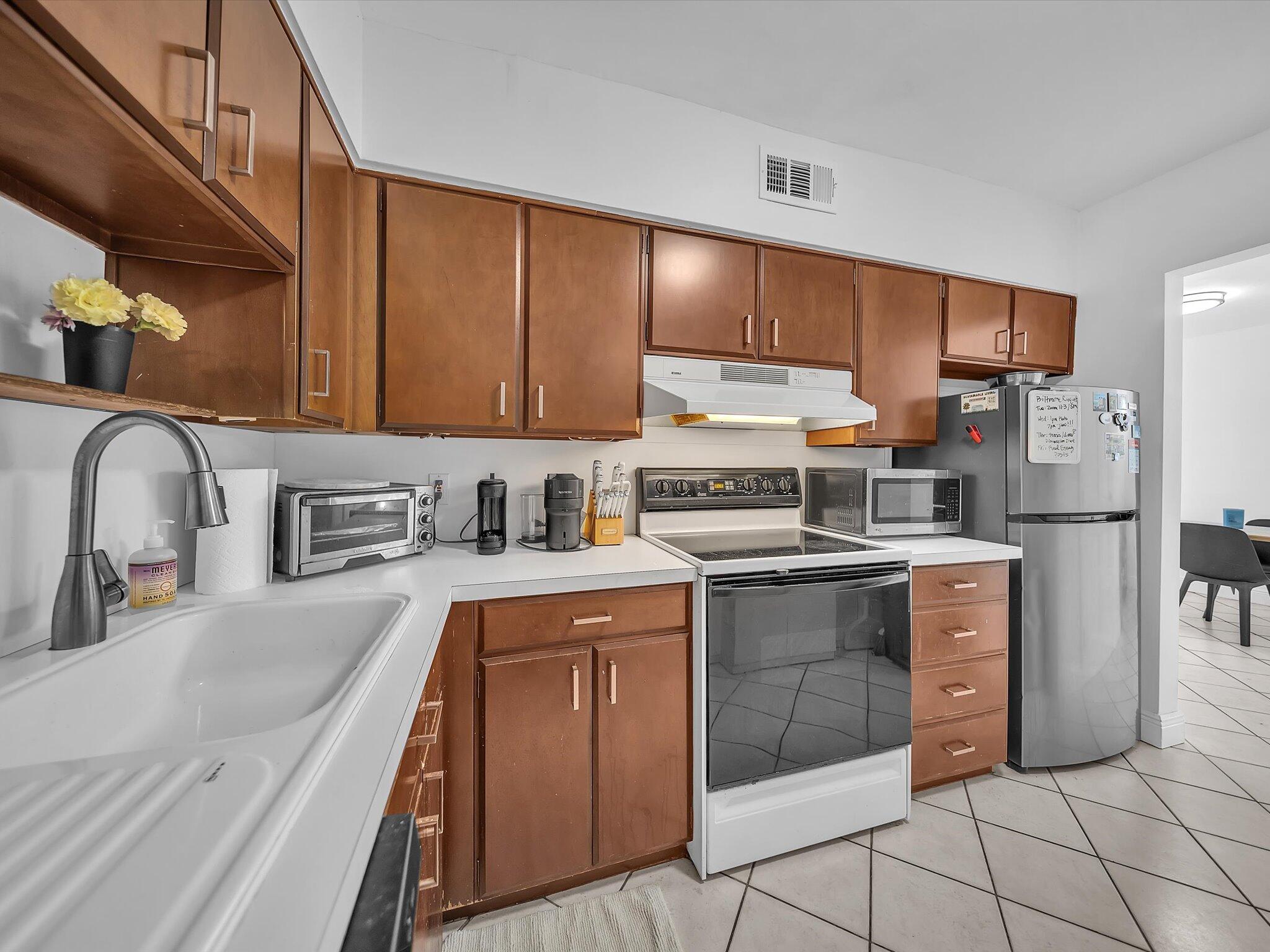 ROYAL CARIBBEAN CLUB CONDO - Residential