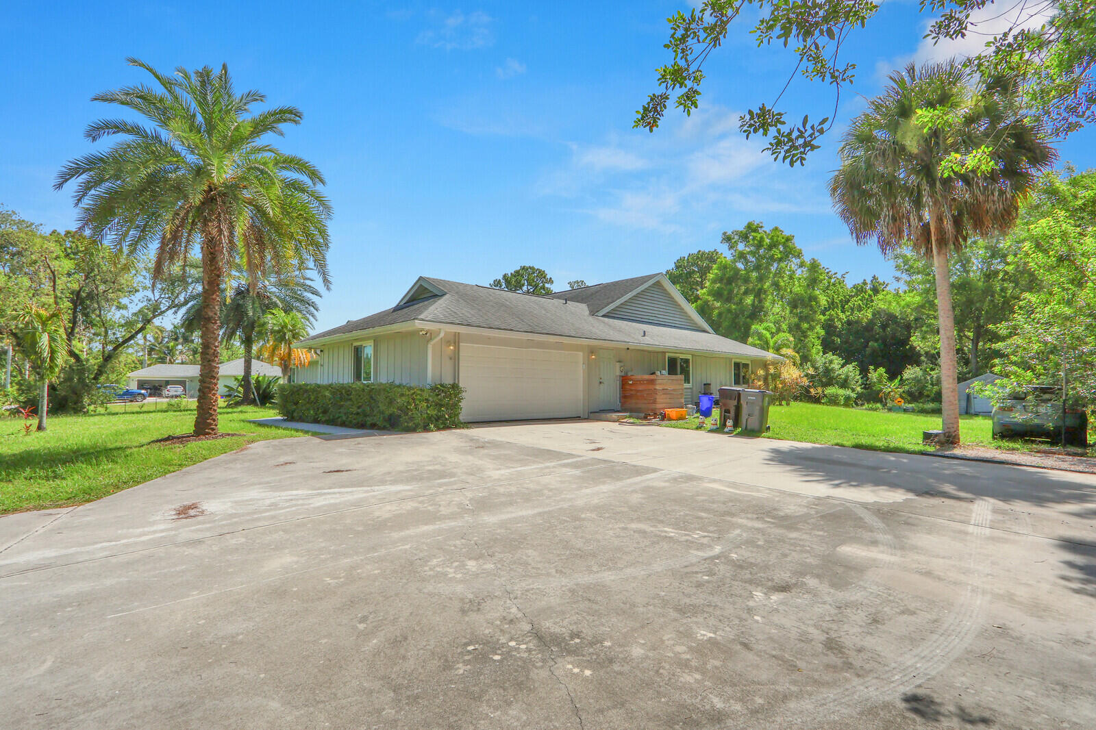 The Acreage - Residential