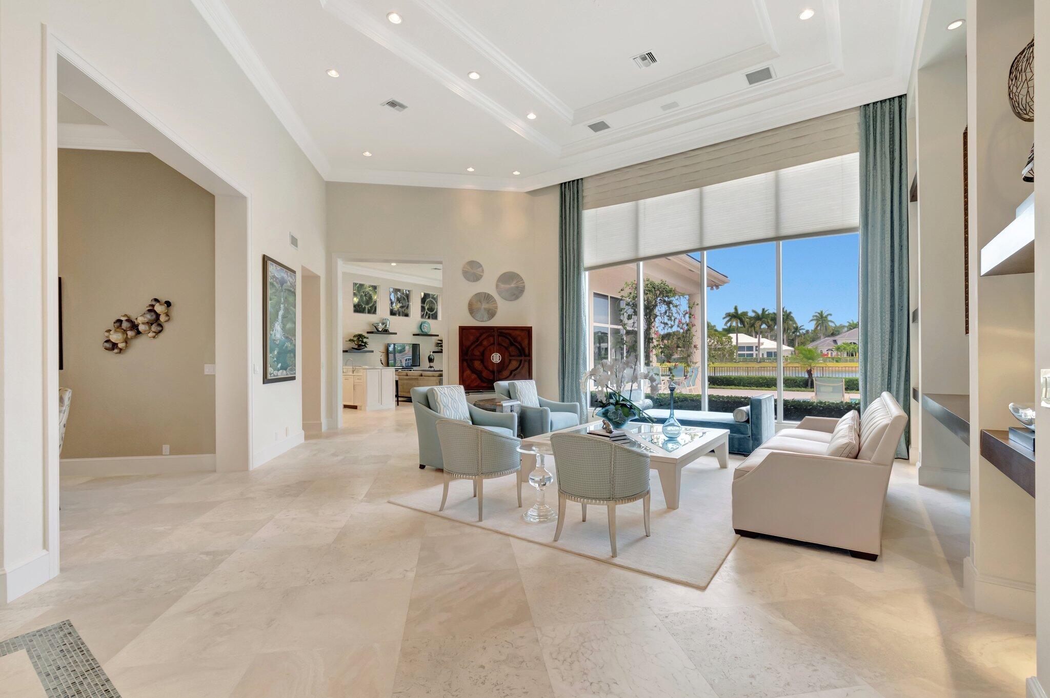 WINDSOR BAY WOODFIELD COUNTRY CLUB - Residential