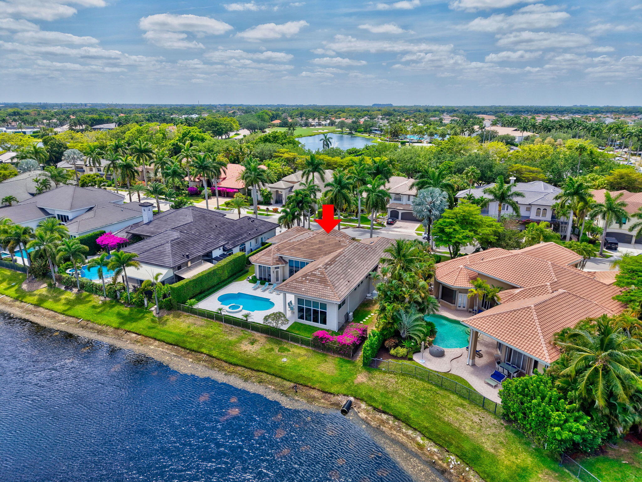 WINDSOR BAY WOODFIELD COUNTRY CLUB - Residential