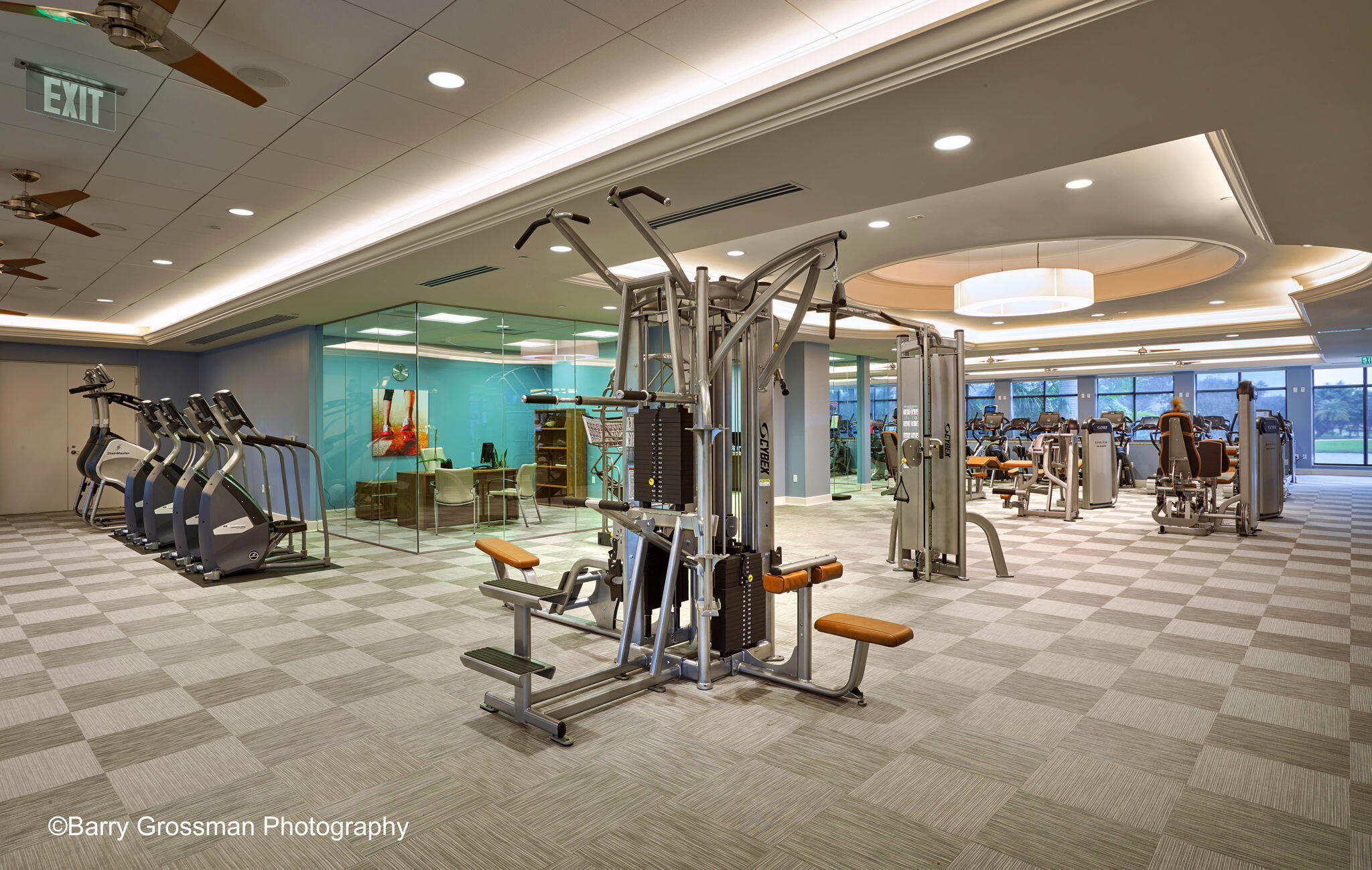 WINDSOR BAY WOODFIELD COUNTRY CLUB - Residential