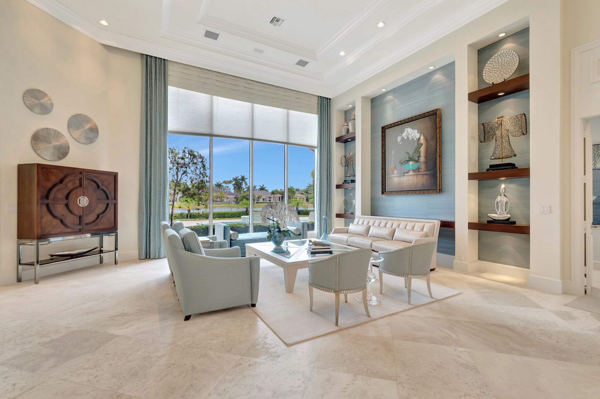 WINDSOR BAY WOODFIELD COUNTRY CLUB - Residential