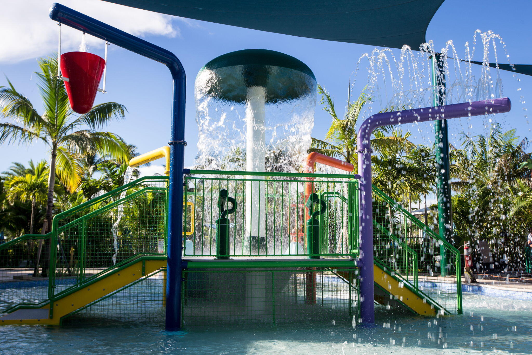 WINDSOR BAY WOODFIELD COUNTRY CLUB - Residential