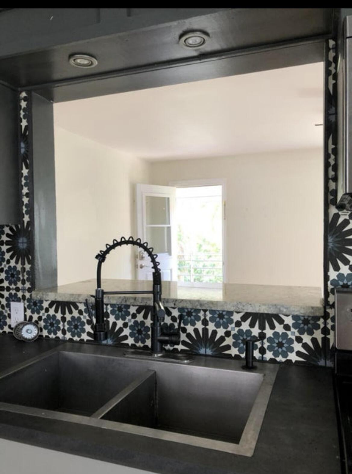 LAKE WORTH TOWN OF - Residential Lease