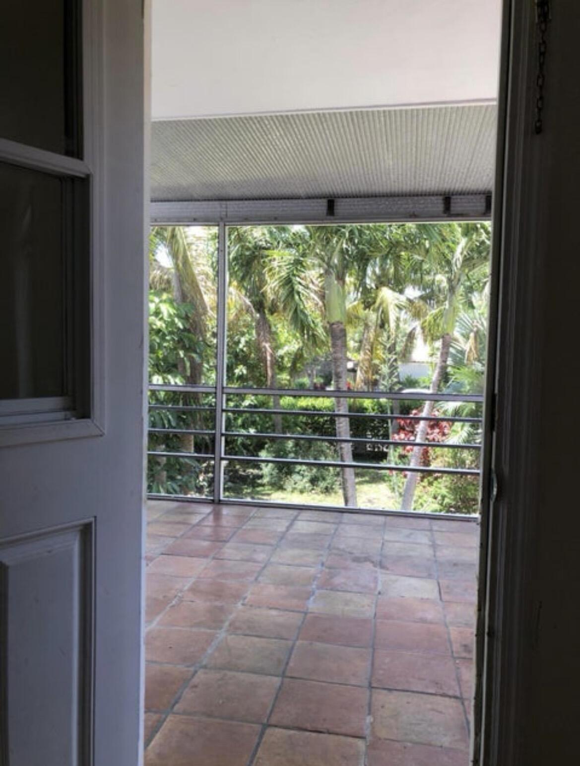 LAKE WORTH TOWN OF - Residential Lease