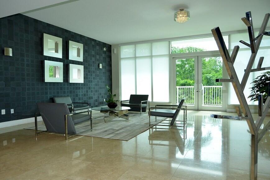 THE OAKS I CONDO - Residential