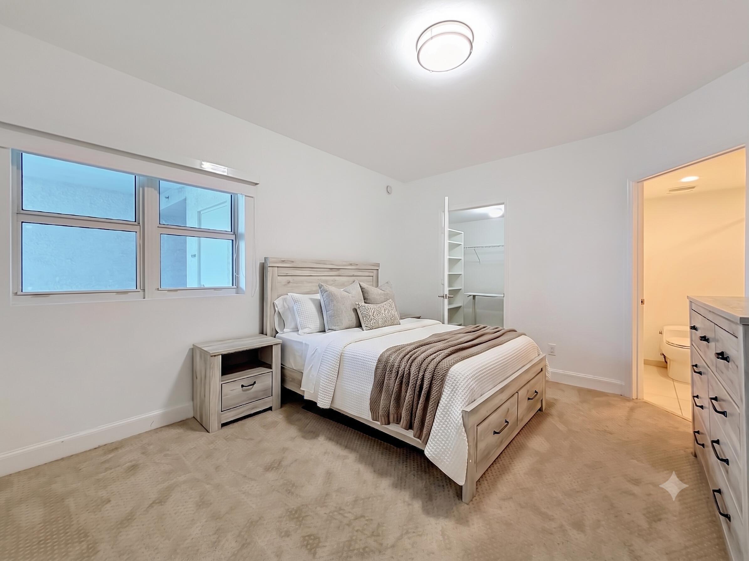 THE OAKS I CONDO - Residential
