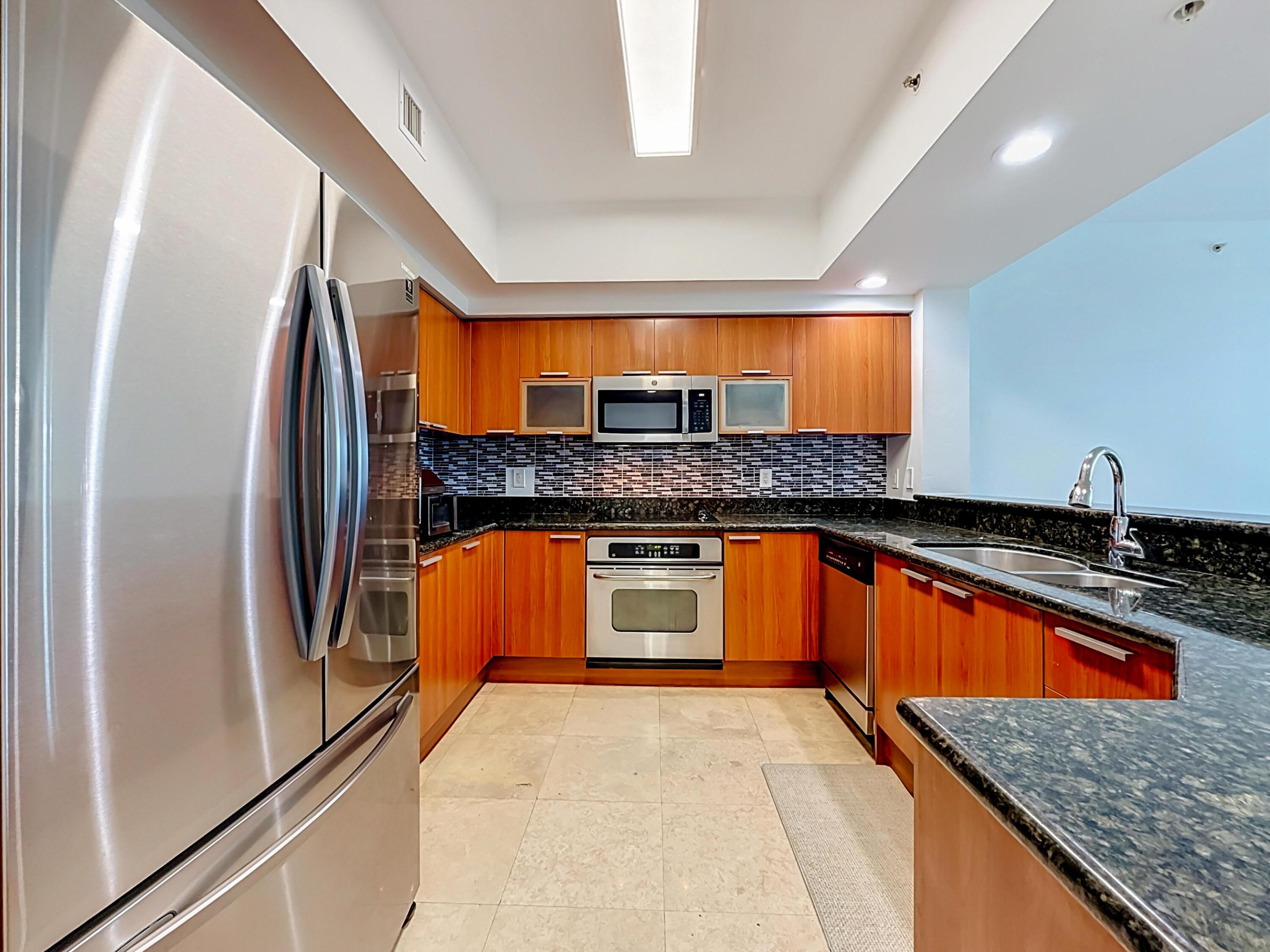 THE OAKS I CONDO - Residential