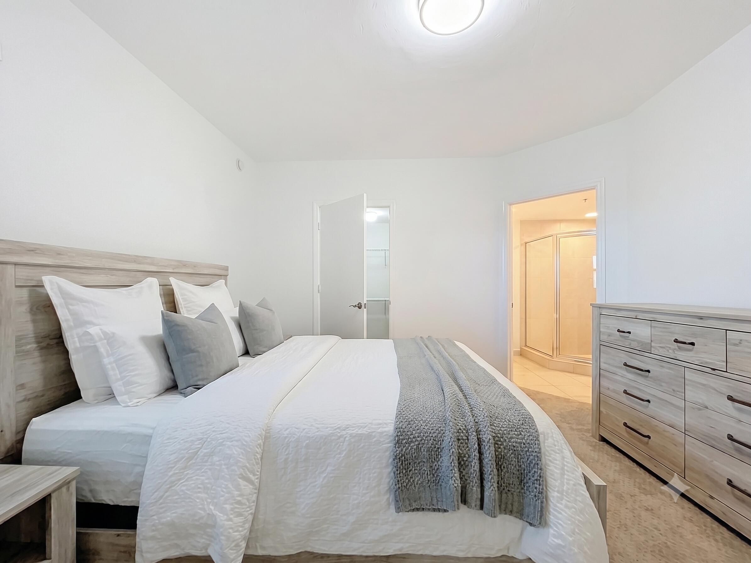 THE OAKS I CONDO - Residential