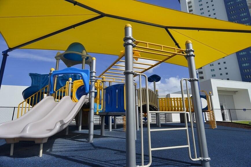 THE OAKS I CONDO - Residential