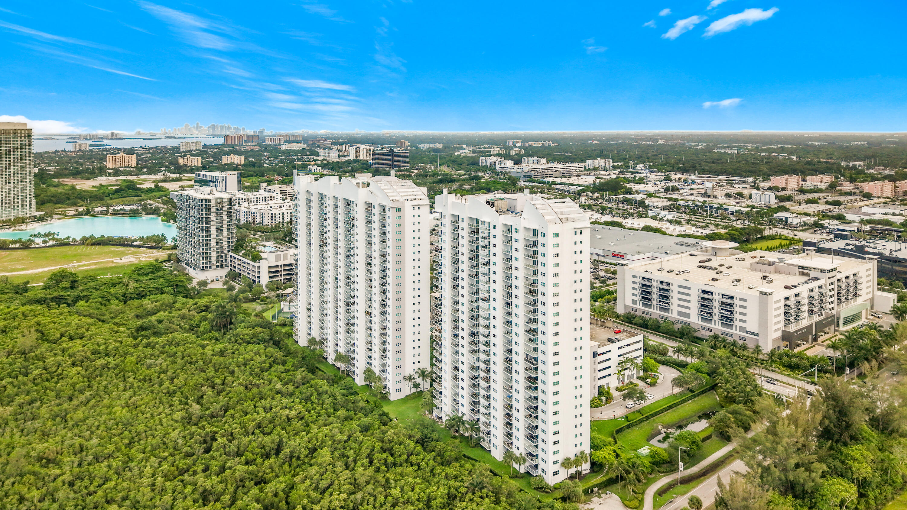 THE OAKS I CONDO - Residential