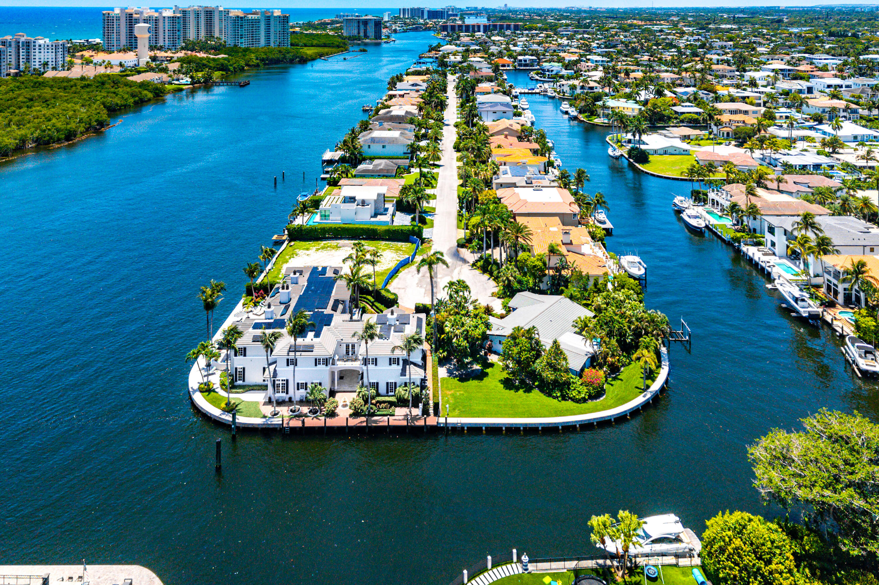 BOCA HARBOUR ISLAND SEC - Residential