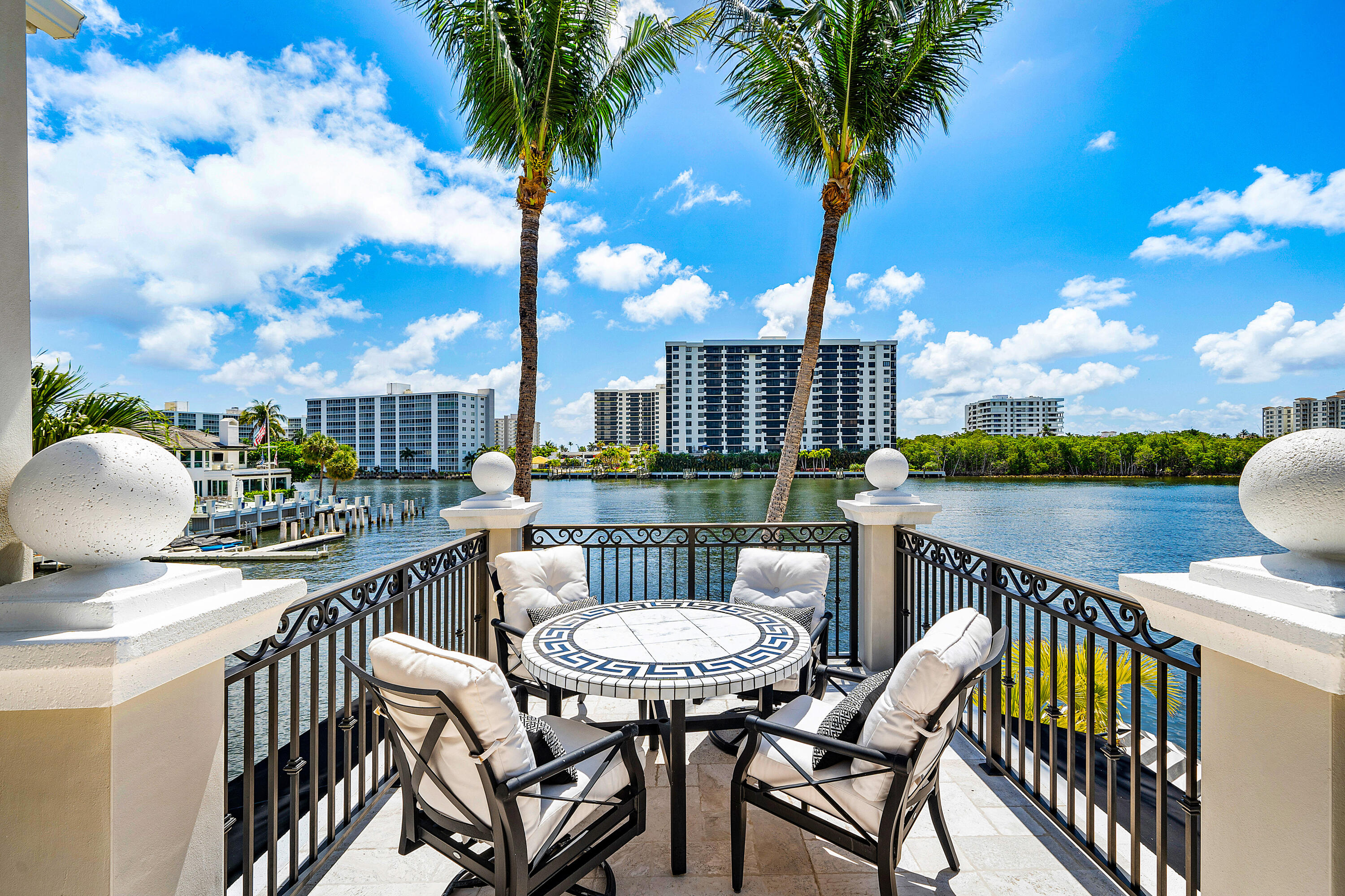 BOCA HARBOUR ISLAND SEC - Residential