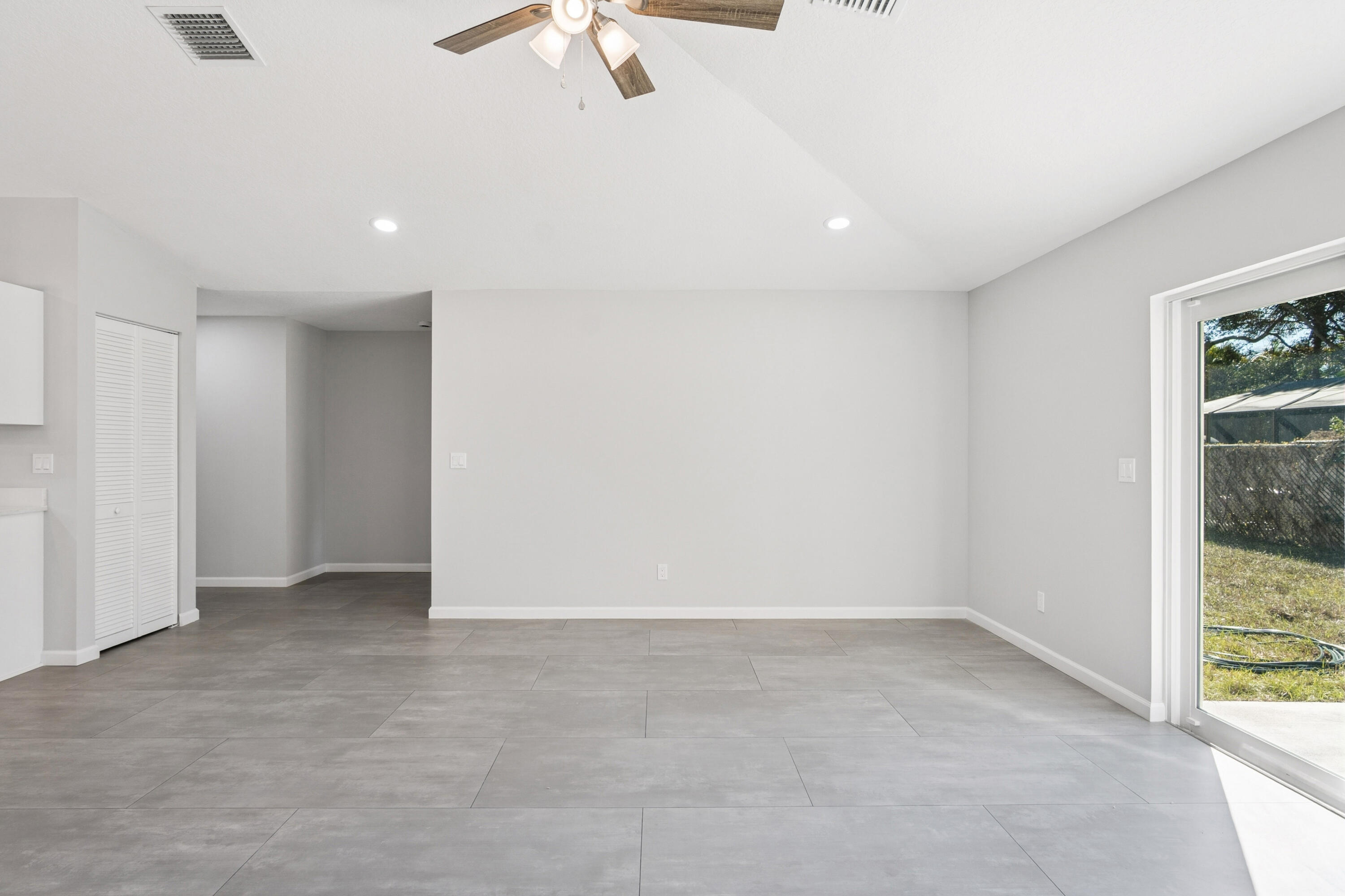 SANDY RIDGE - Residential