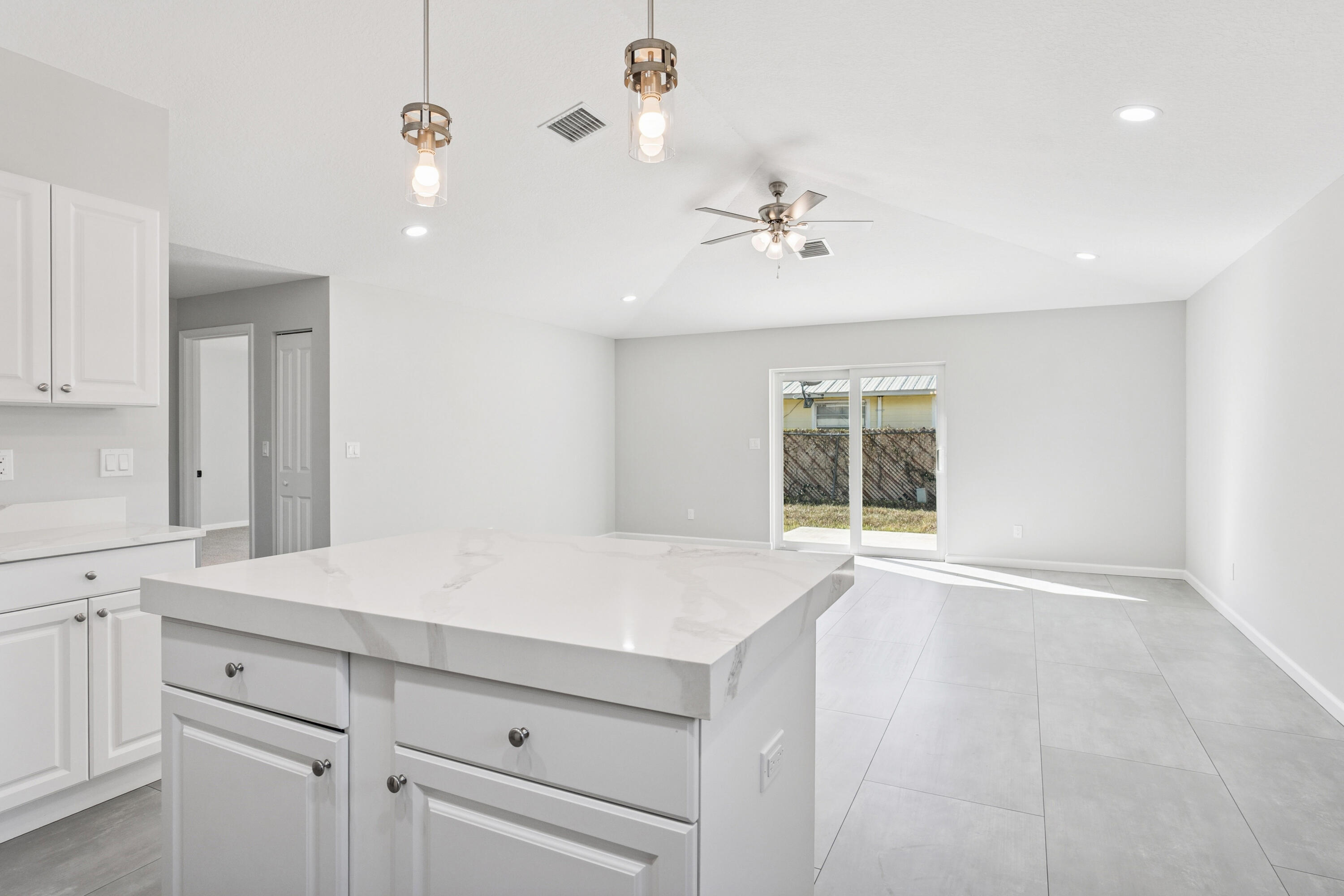 SANDY RIDGE - Residential