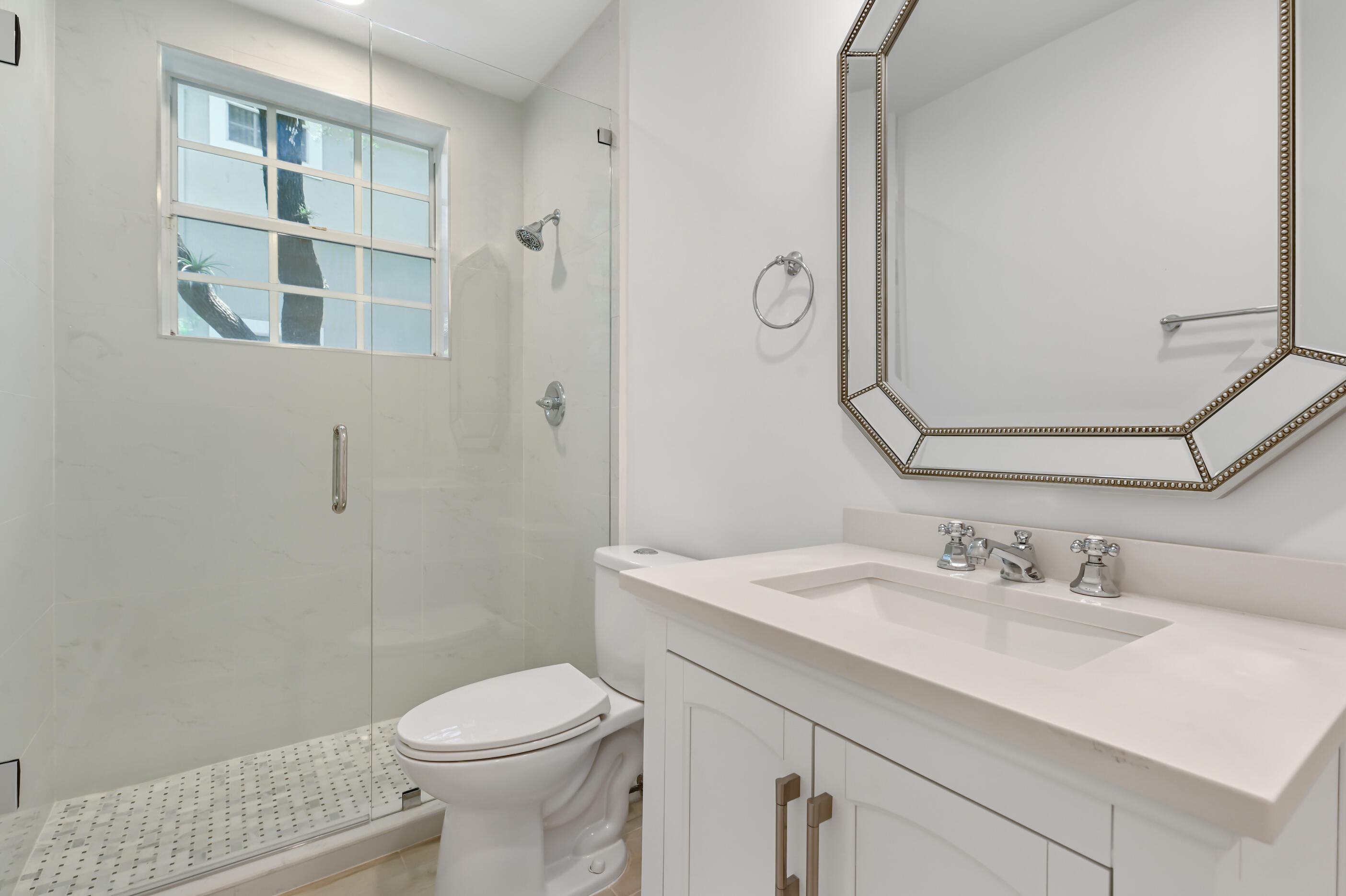 OAK TREE VILLAS CONDO - Residential Lease