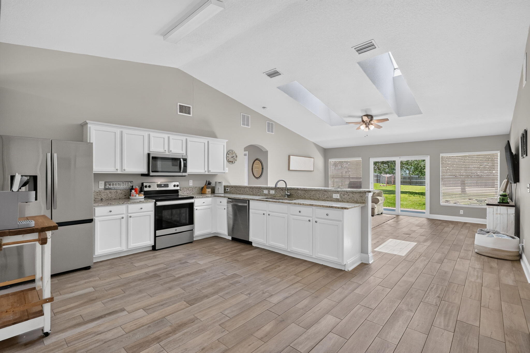PORT ST LUCIE SECTION 48 1ST REPLAT - Residential