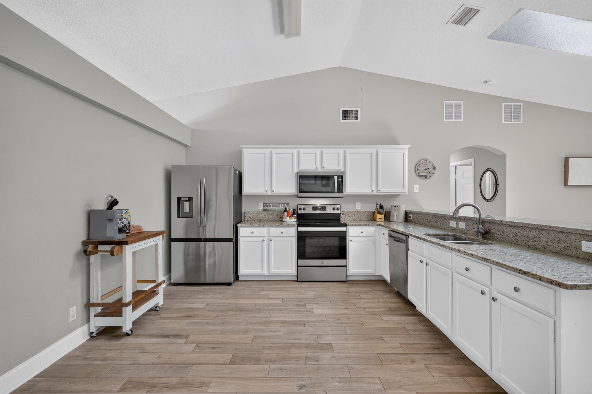 PORT ST LUCIE SECTION 48 1ST REPLAT - Residential