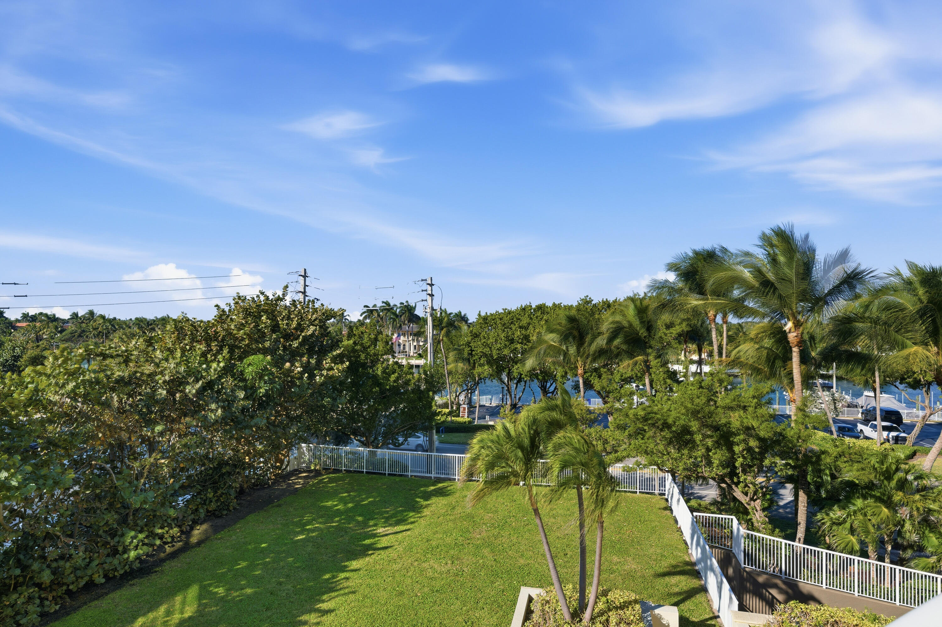 OCEAN GRANDE BEACH & MARINA - Residential