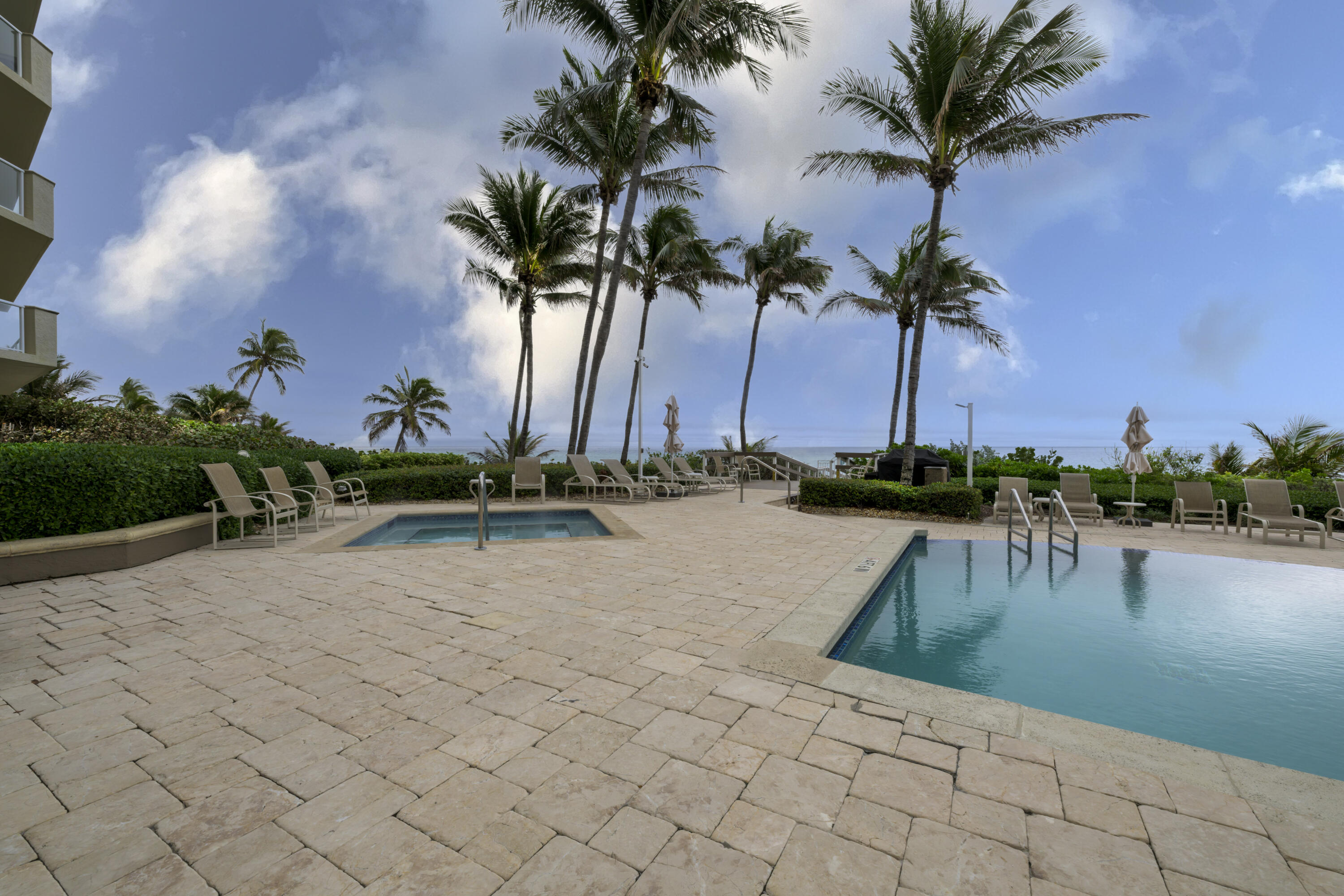 OCEAN GRANDE BEACH & MARINA - Residential