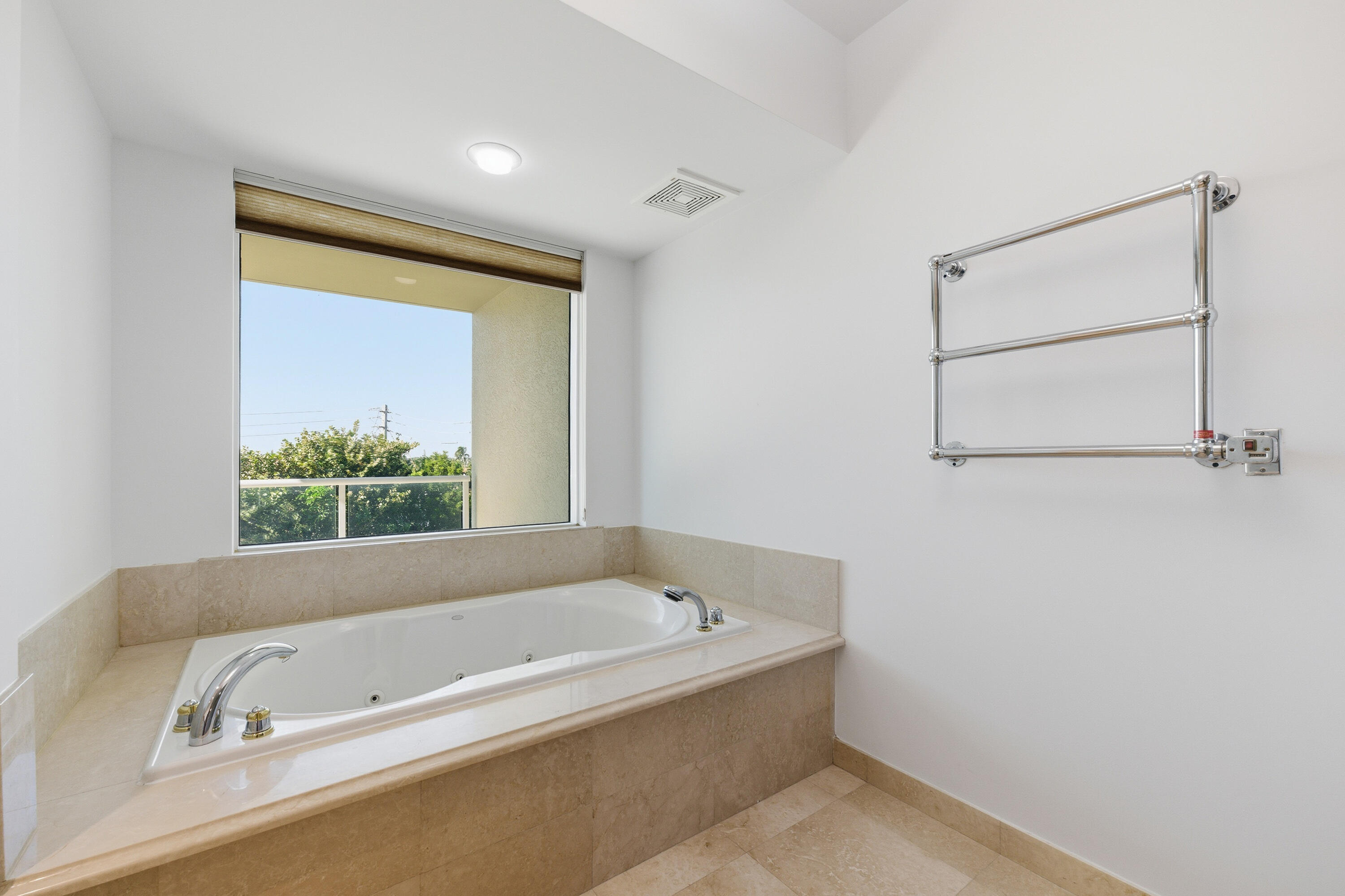 OCEAN GRANDE BEACH & MARINA - Residential