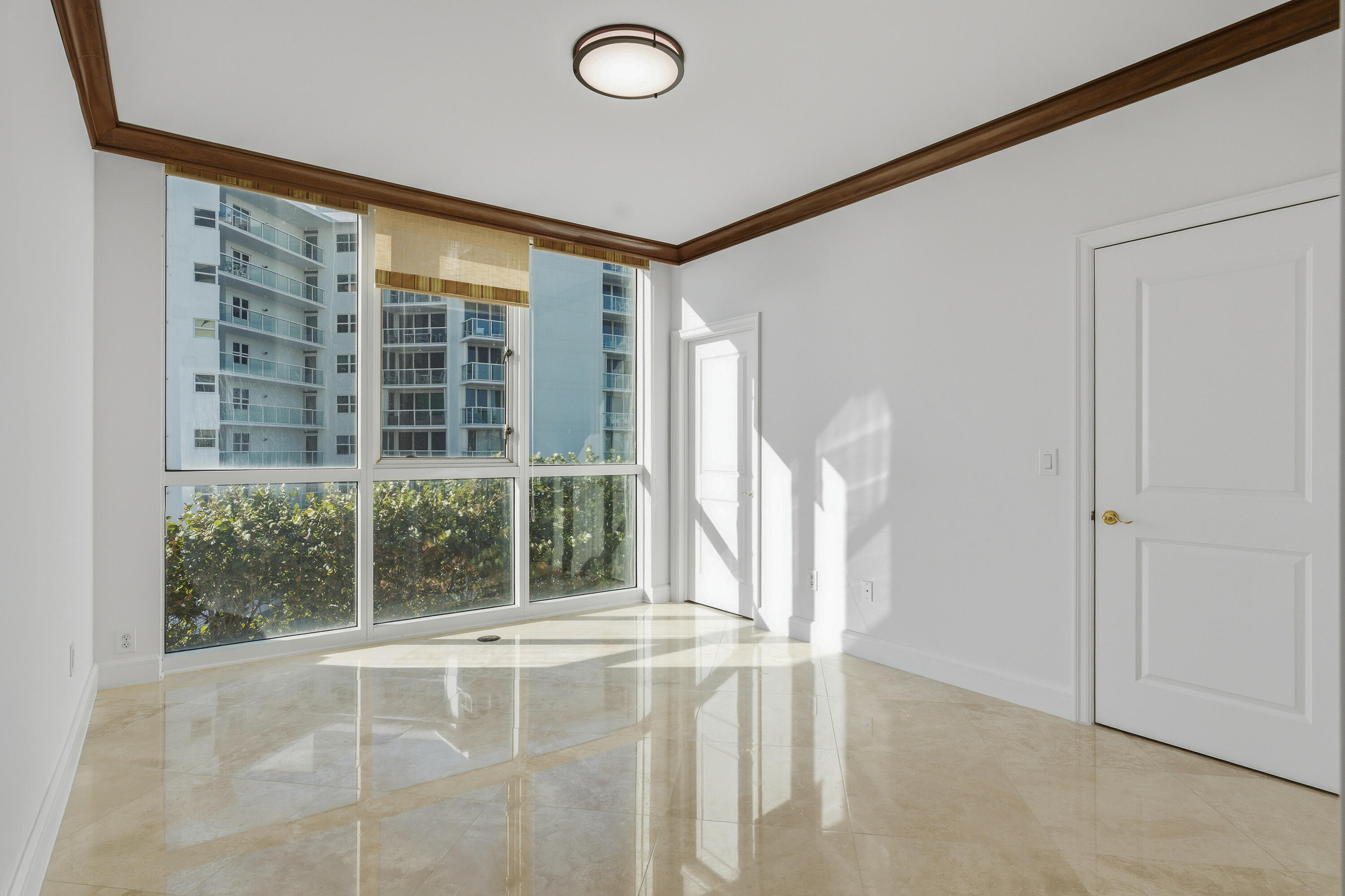 OCEAN GRANDE BEACH & MARINA - Residential