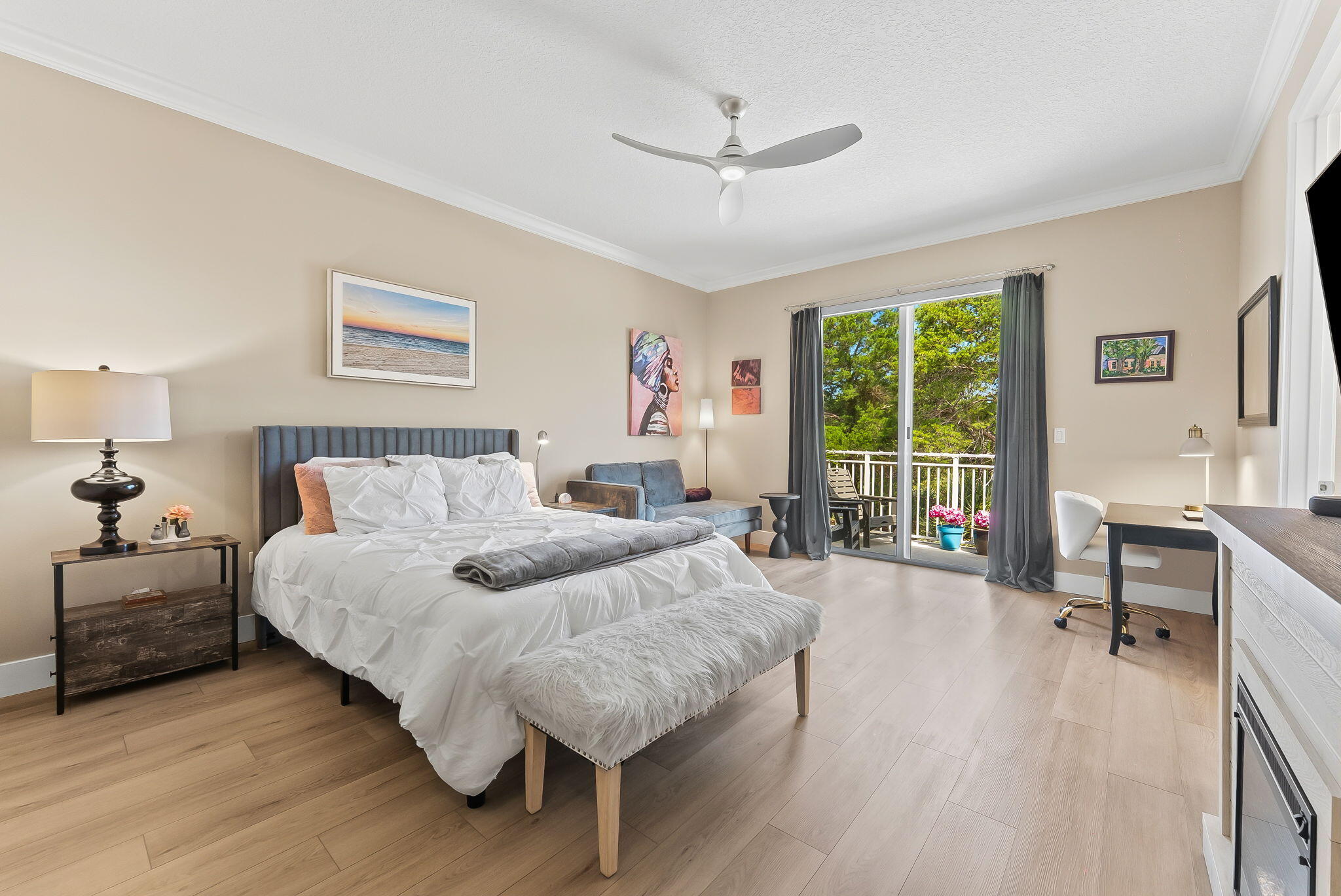 BLUE LAKE TOWNHOMES - Residential
