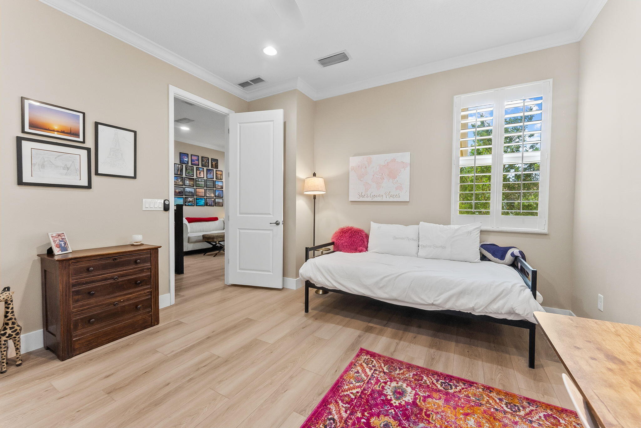 BLUE LAKE TOWNHOMES - Residential