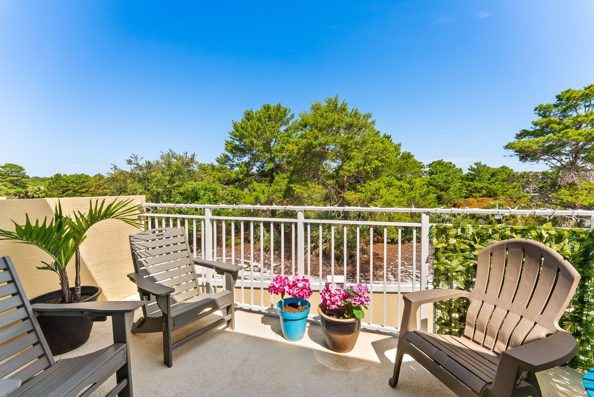 BLUE LAKE TOWNHOMES - Residential