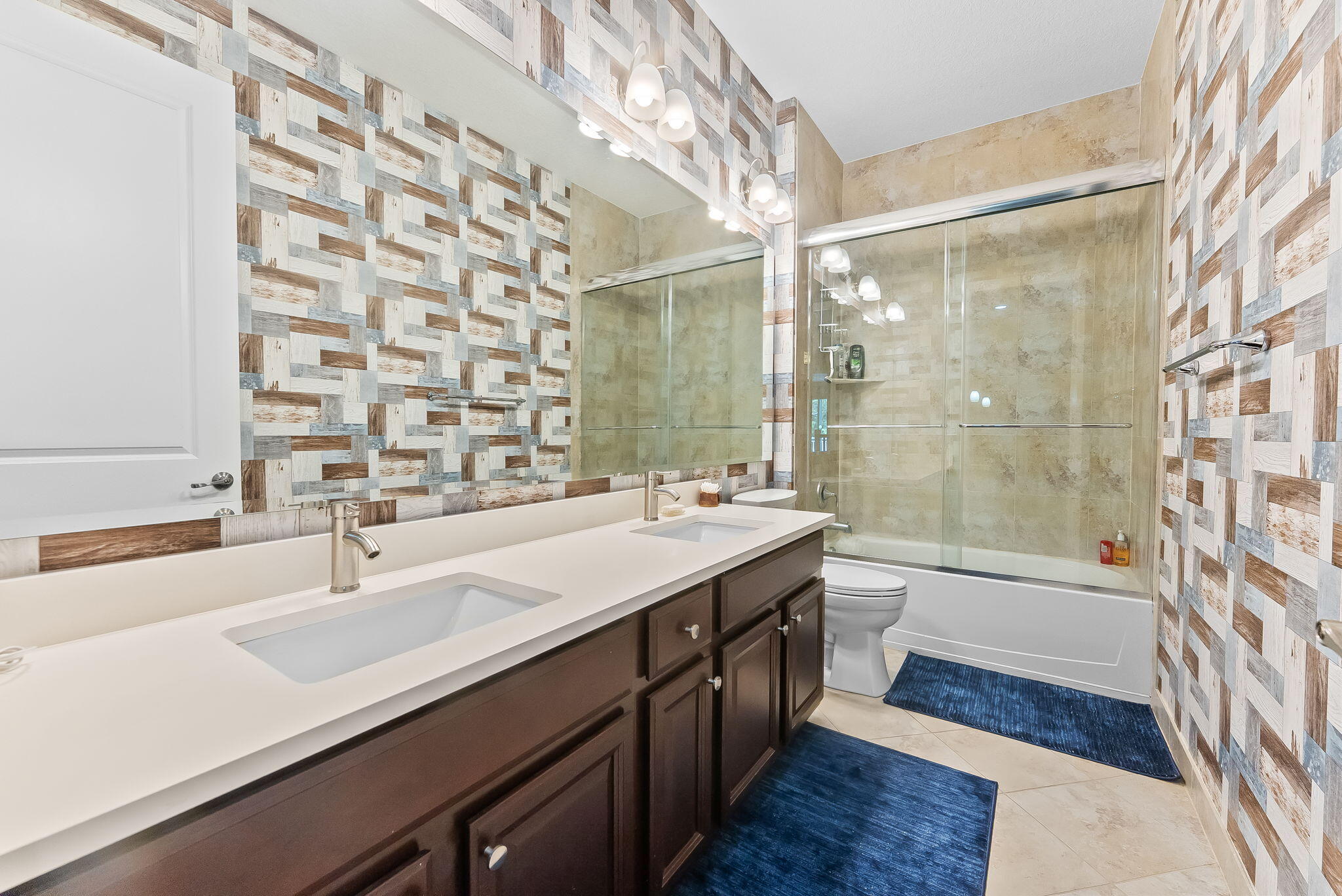 BLUE LAKE TOWNHOMES - Residential