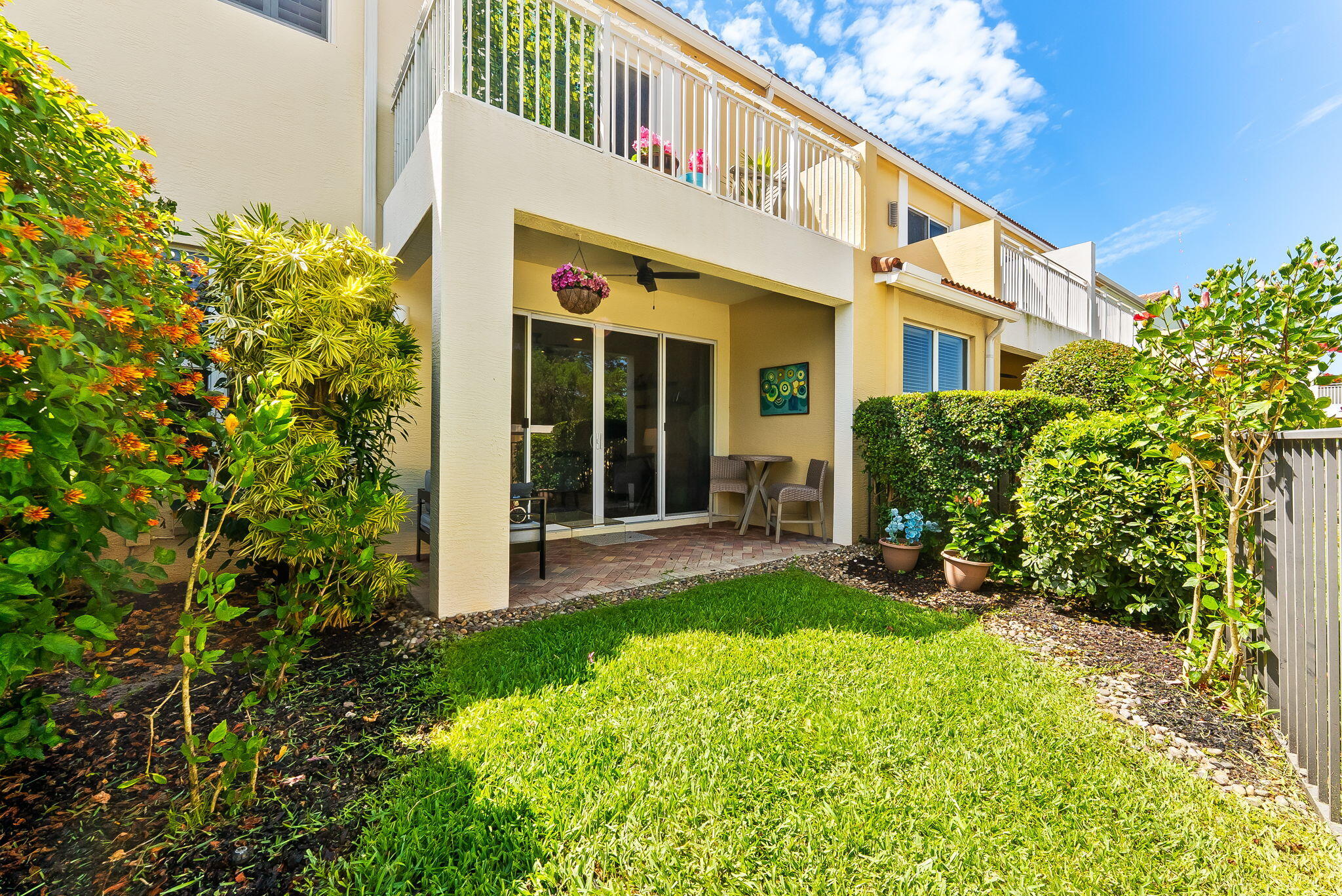 BLUE LAKE TOWNHOMES - Residential
