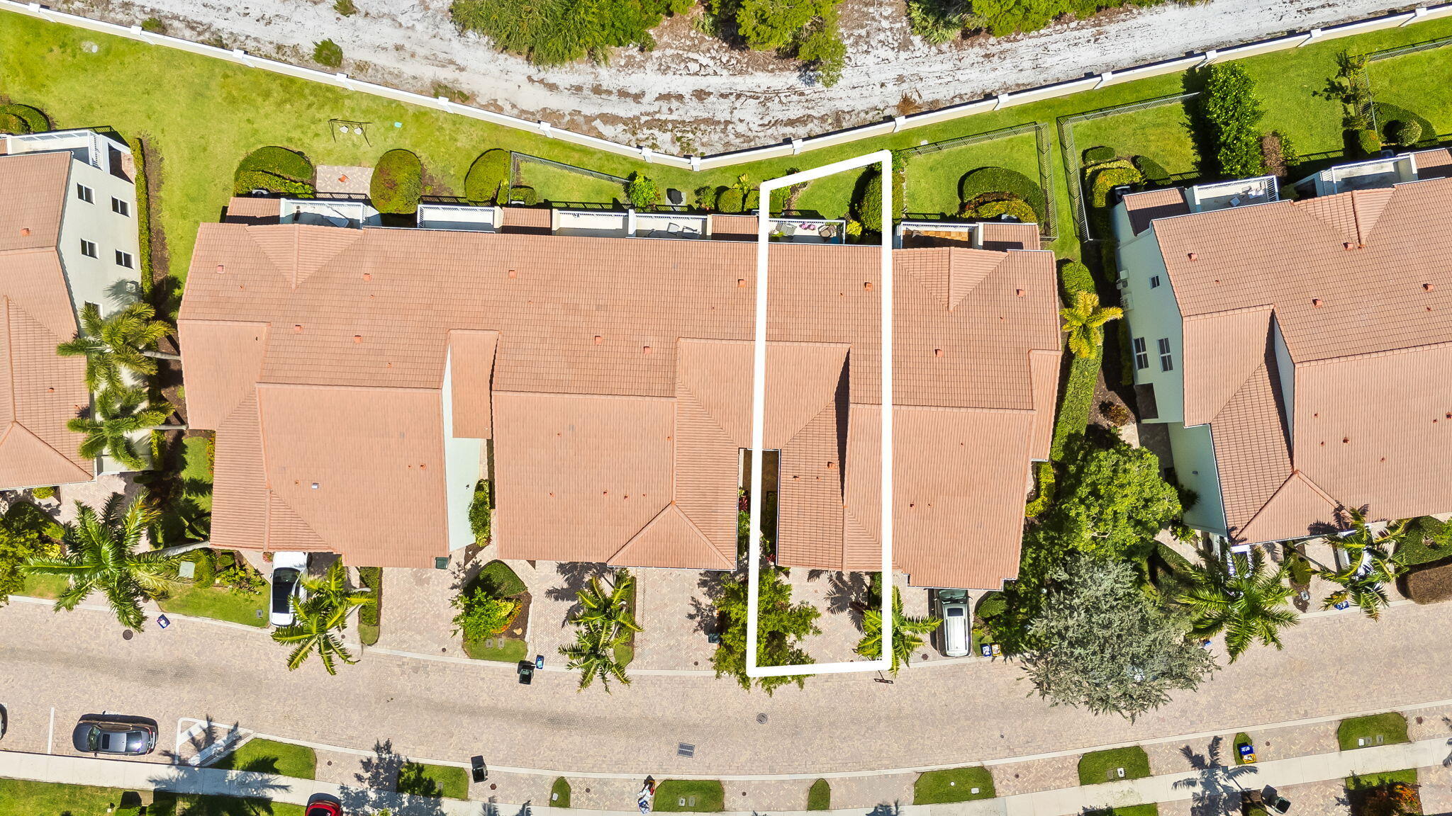 BLUE LAKE TOWNHOMES - Residential