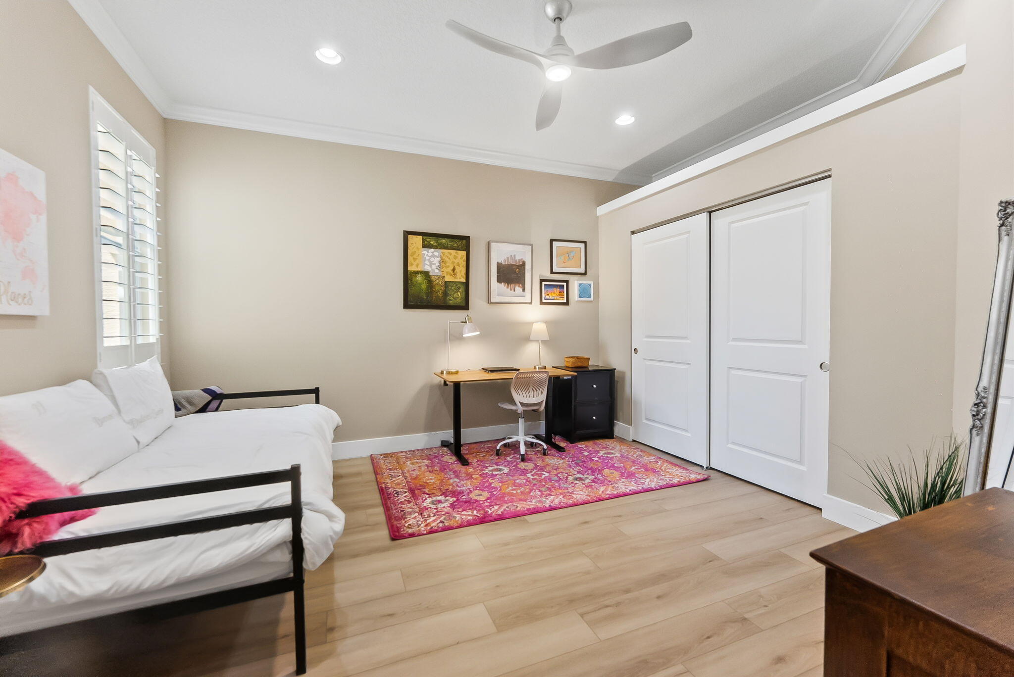 BLUE LAKE TOWNHOMES - Residential