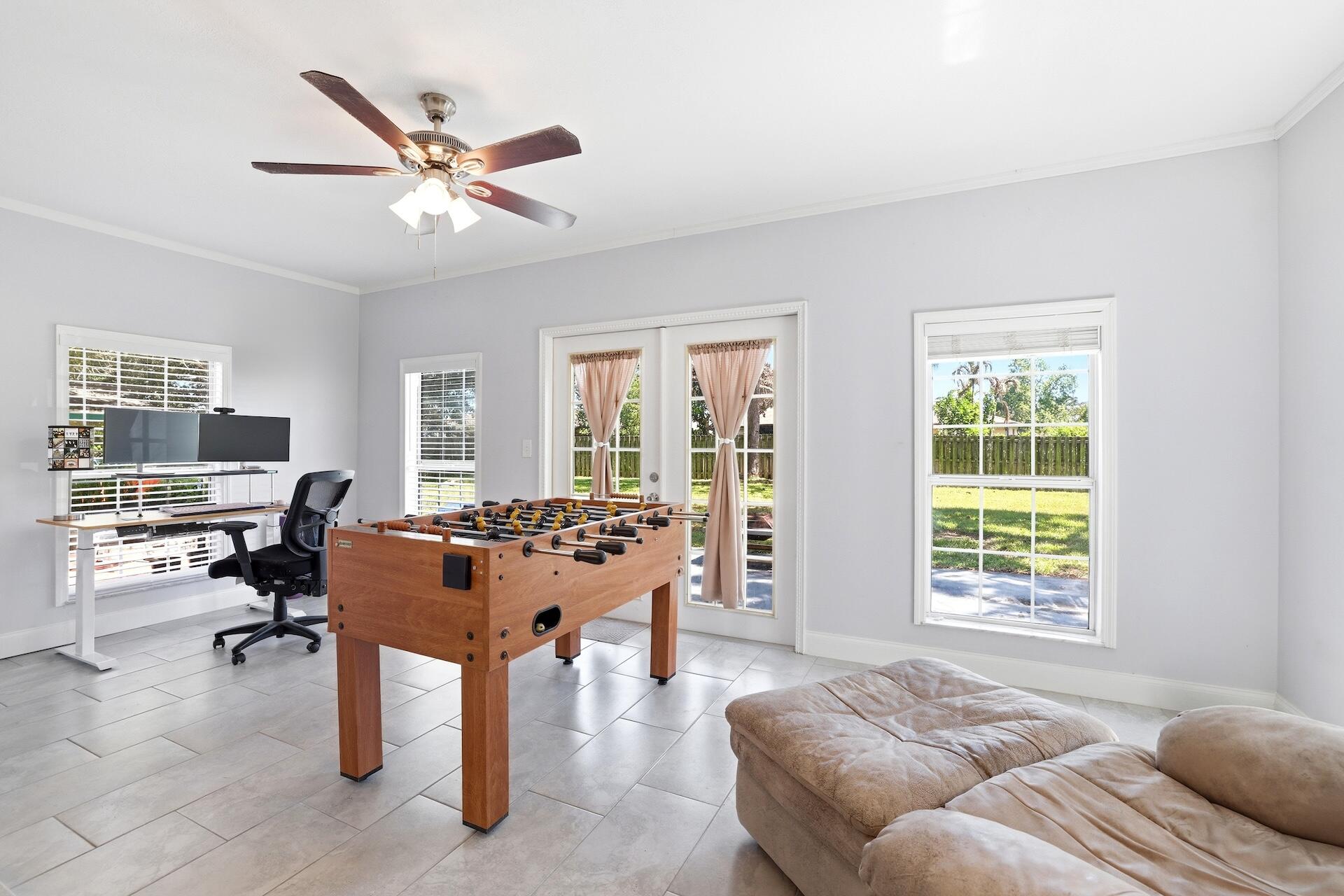 PORT ST LUCIE SECTION 4 - Residential