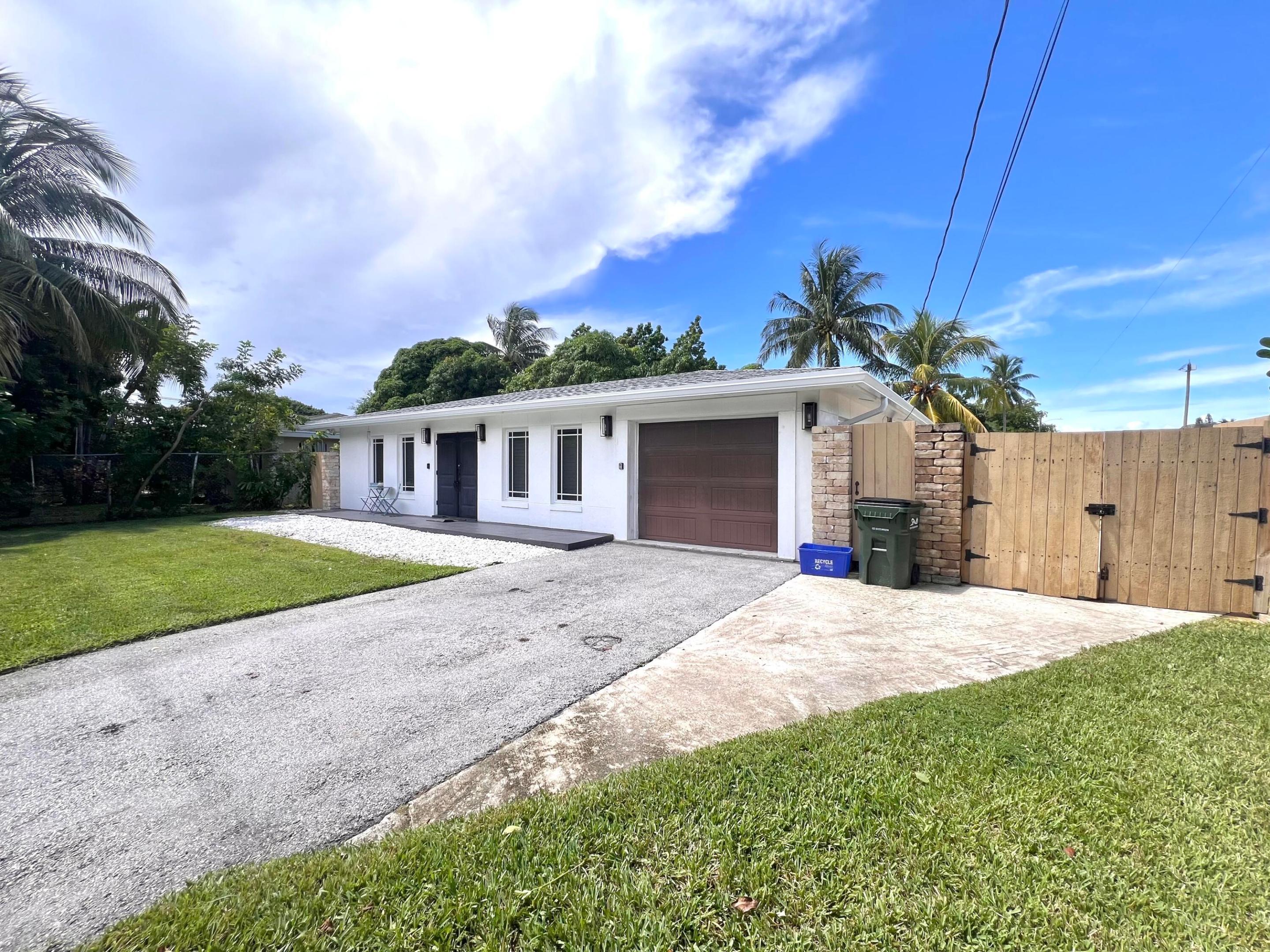 BELLVIEW COURT - Residential