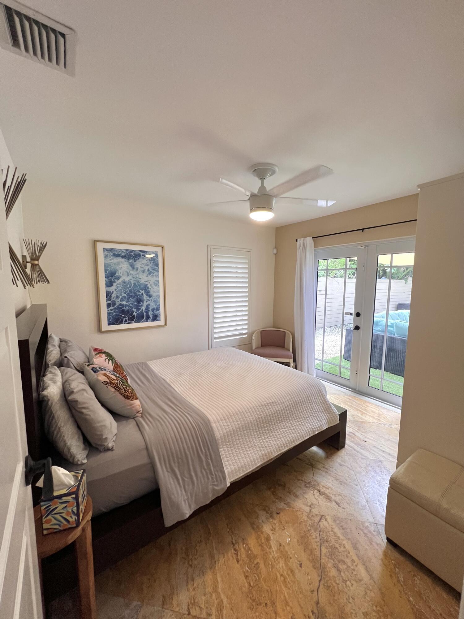 BELLVIEW COURT - Residential