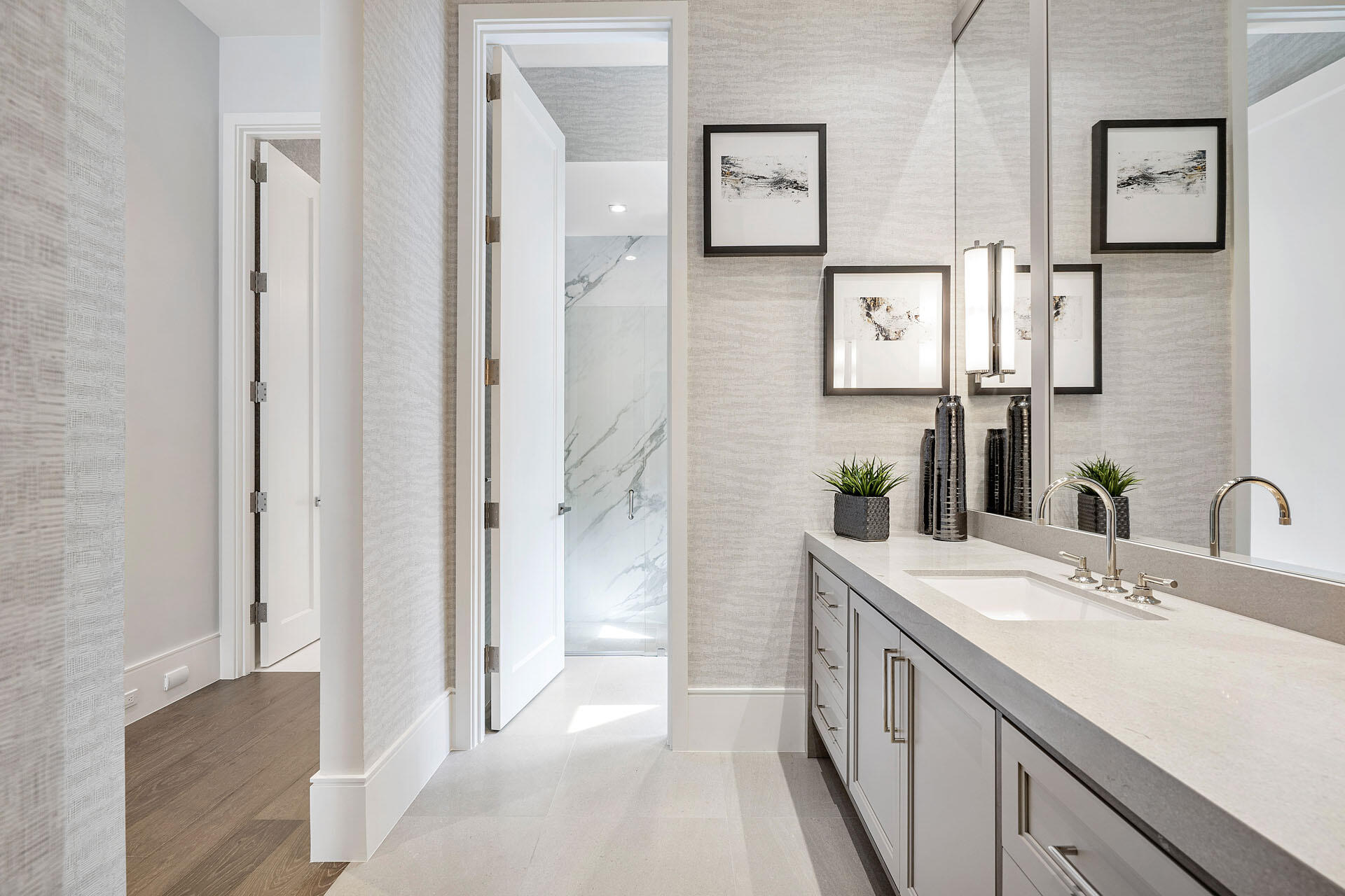 ROYAL PALM YACHT & COUNTRY CLUB - Residential