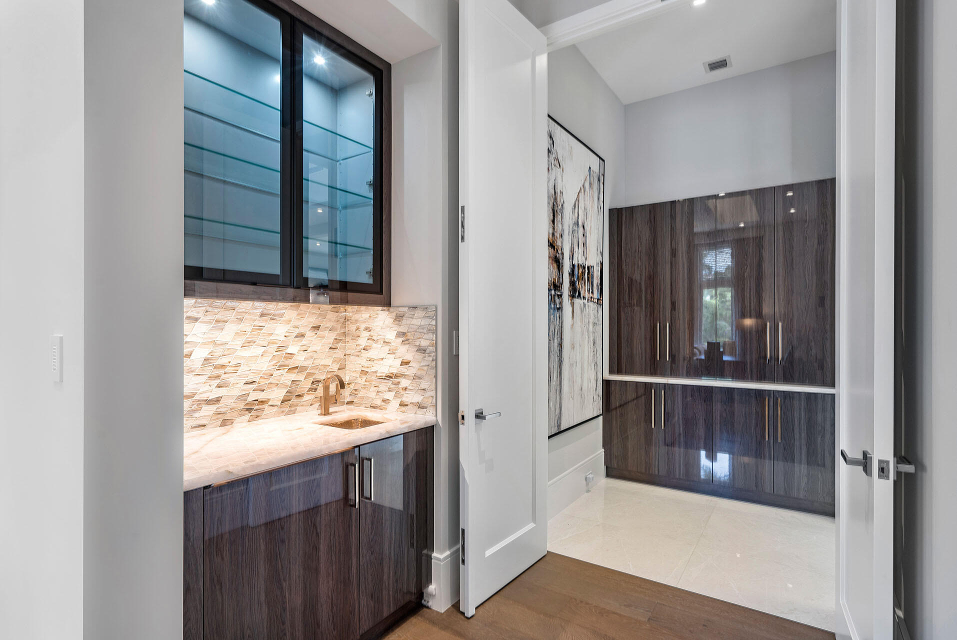 ROYAL PALM YACHT & COUNTRY CLUB - Residential
