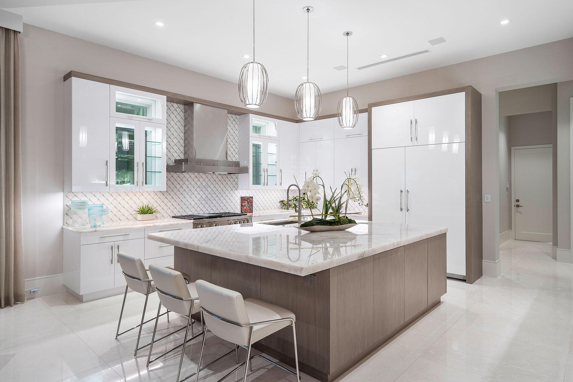 ROYAL PALM YACHT & COUNTRY CLUB - Residential
