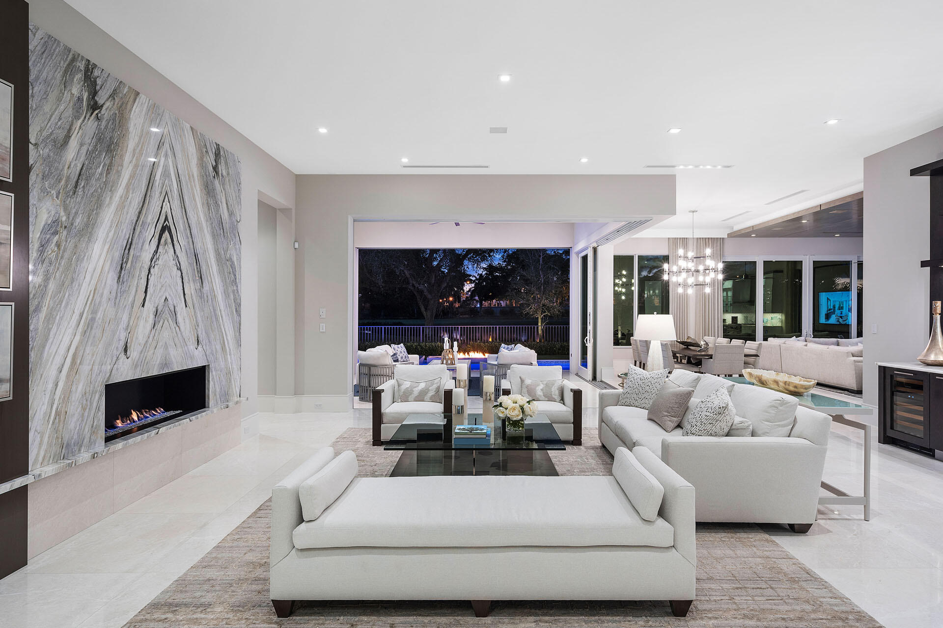 ROYAL PALM YACHT & COUNTRY CLUB - Residential