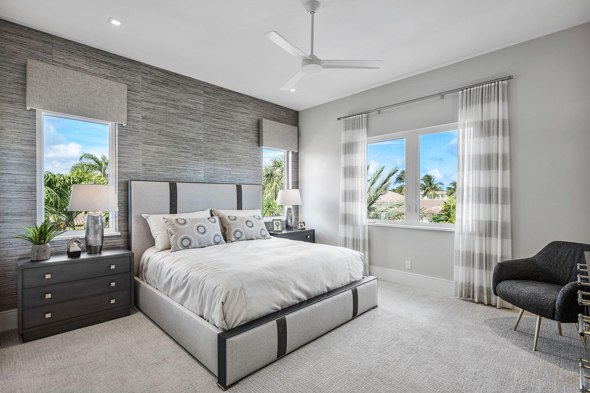ROYAL PALM YACHT & COUNTRY CLUB - Residential
