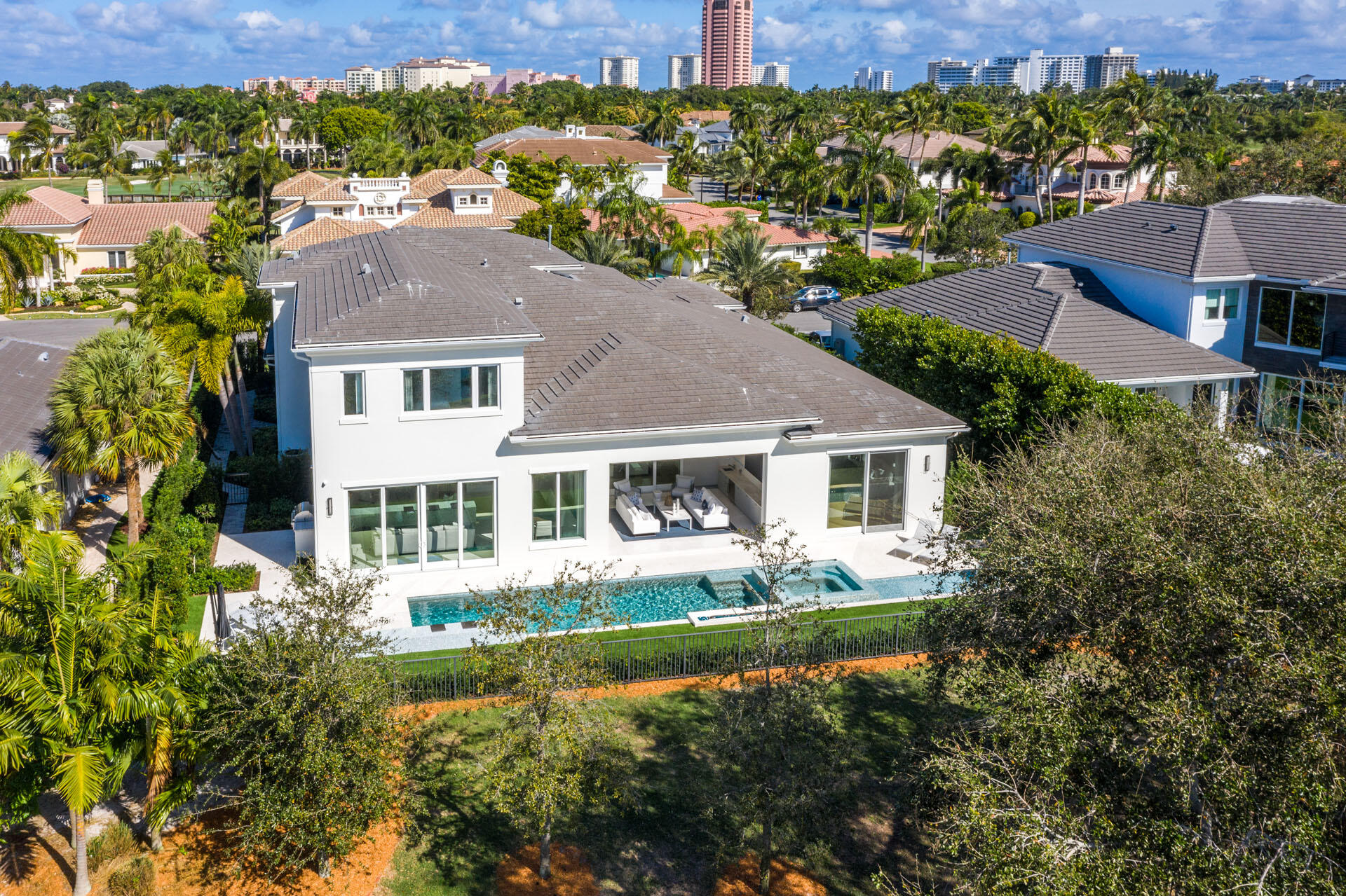 ROYAL PALM YACHT & COUNTRY CLUB - Residential