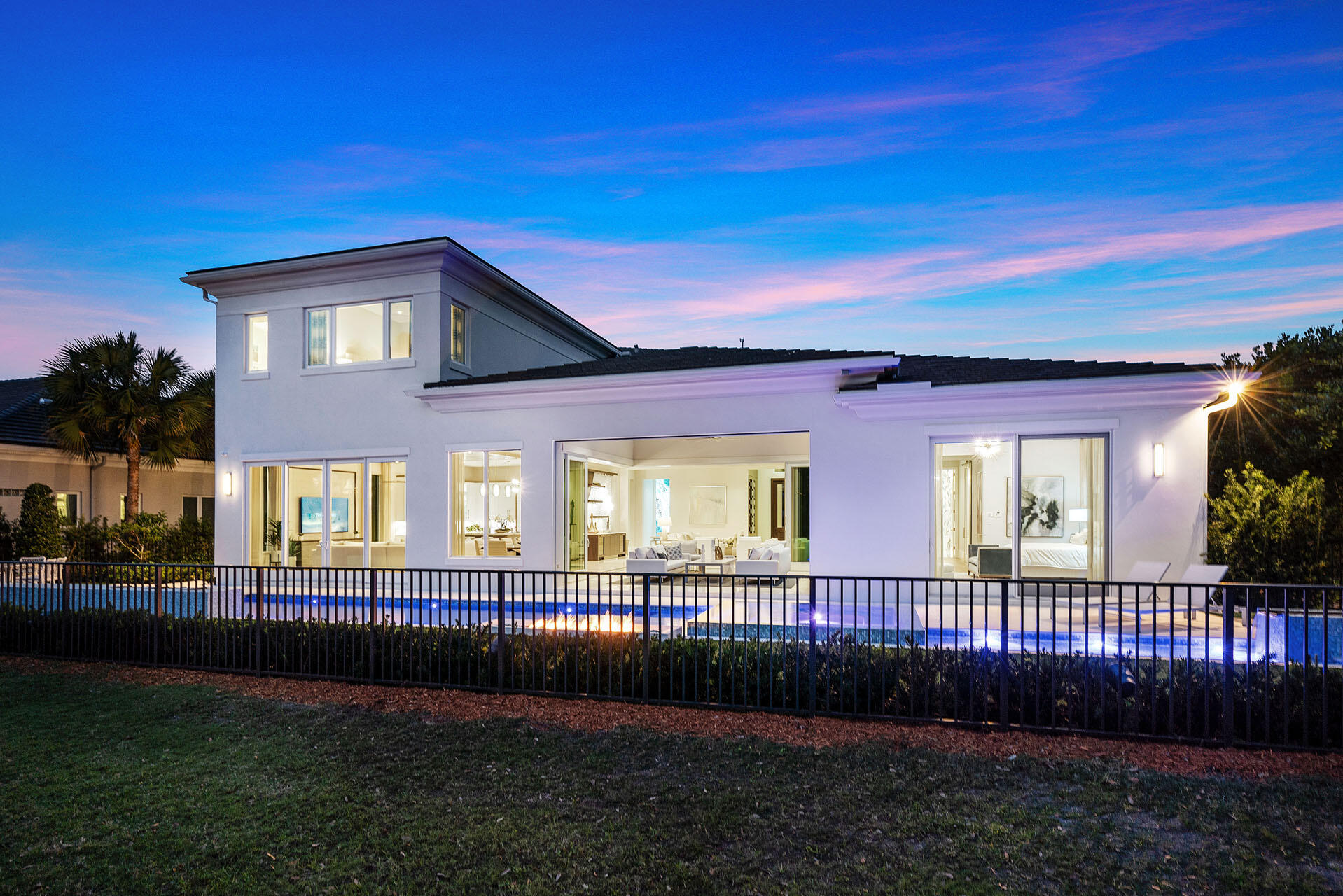 ROYAL PALM YACHT & COUNTRY CLUB - Residential